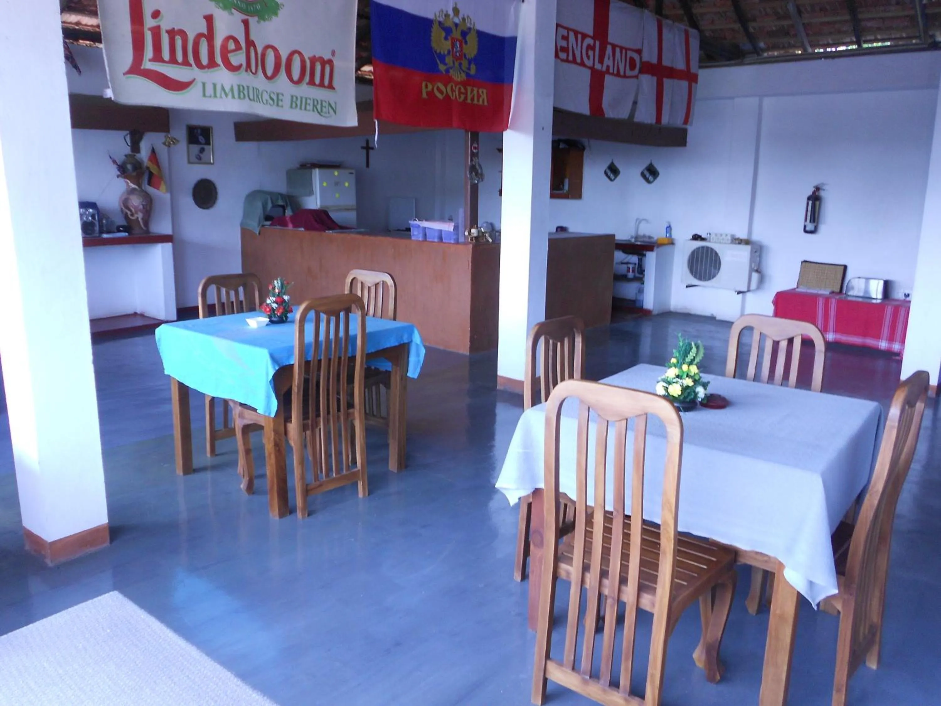 Food and drinks in Shanith Guesthouse Negombo , beach road