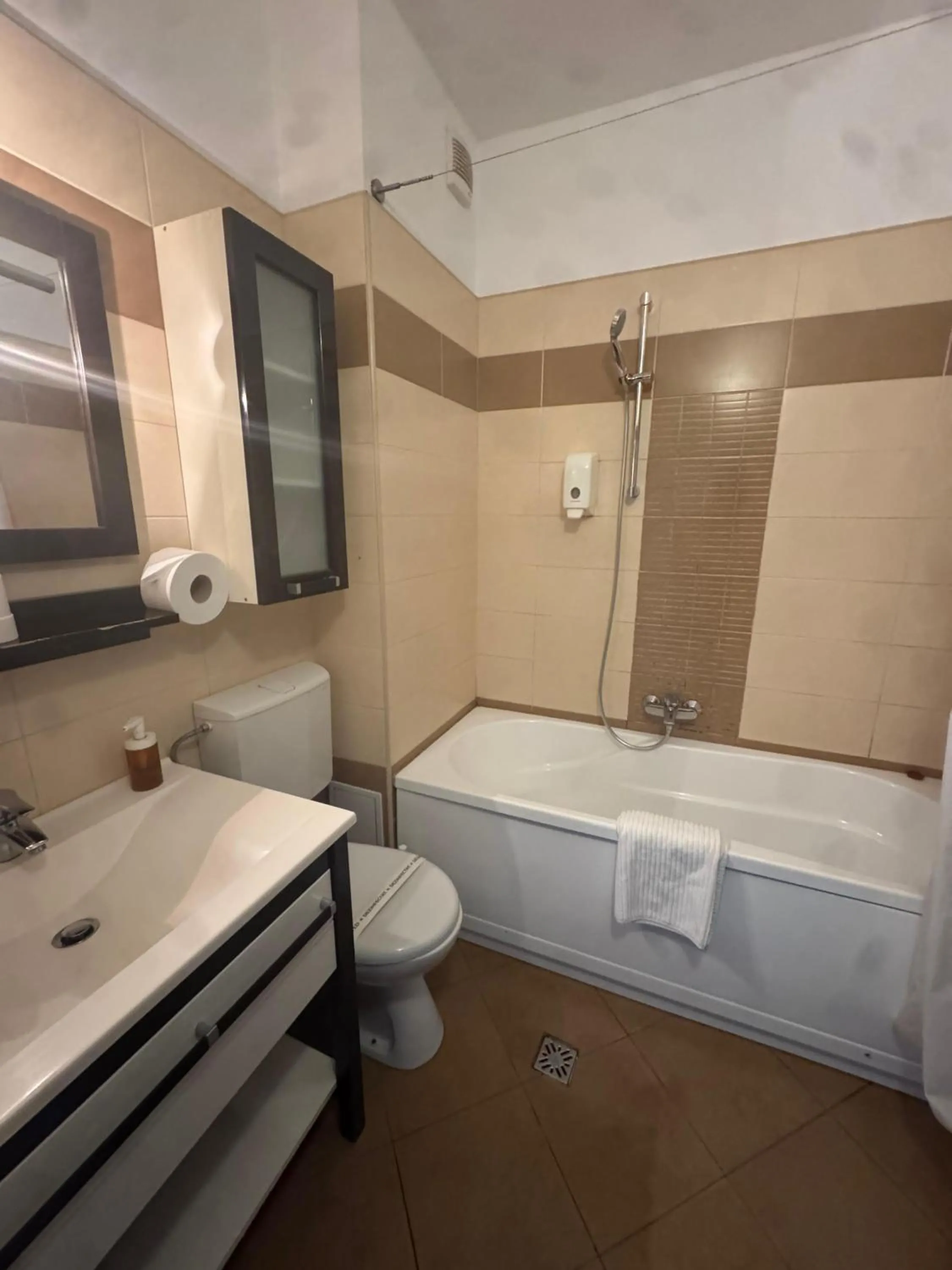 Bathroom in Pensiunea Carmen - Bikers Friendly Nest