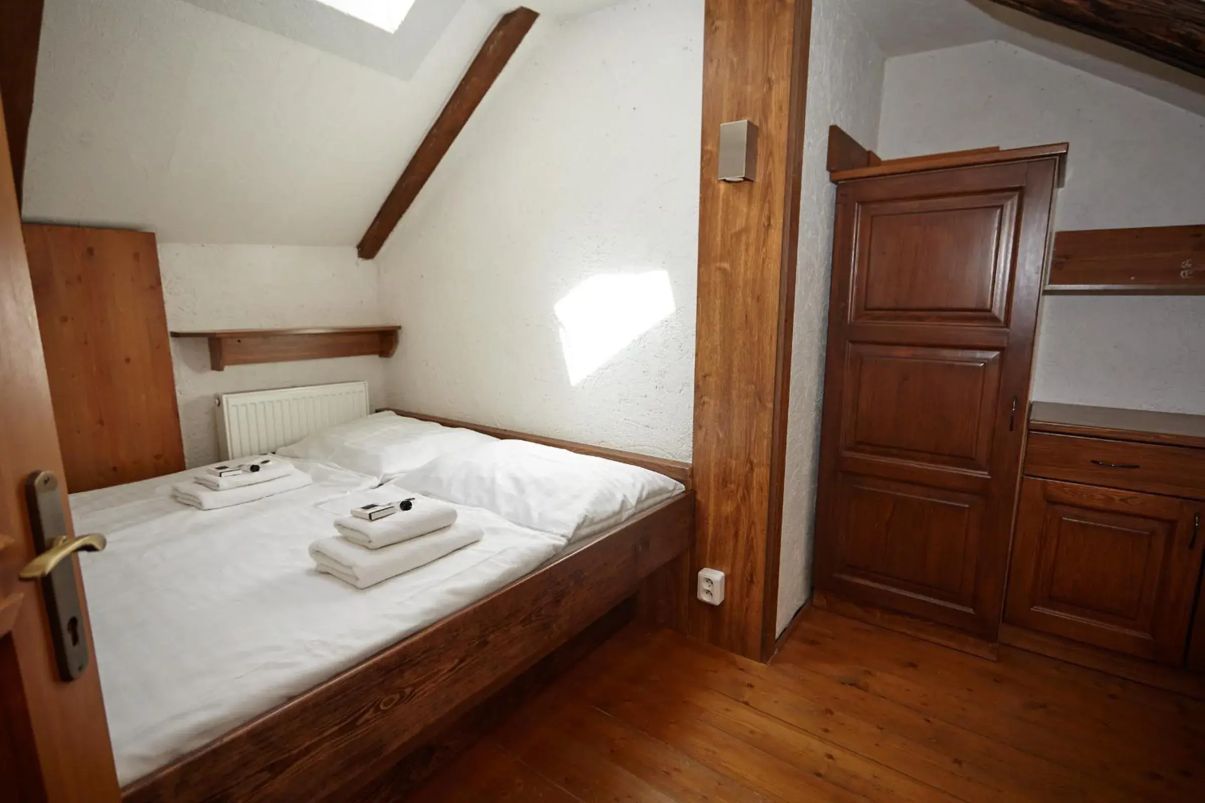 Two-Bedroom Apartment - Attic in Residence Muzeum Vltavínů Two-Bedroom Apartment - Attic in Residence Muzeum Vltavínů