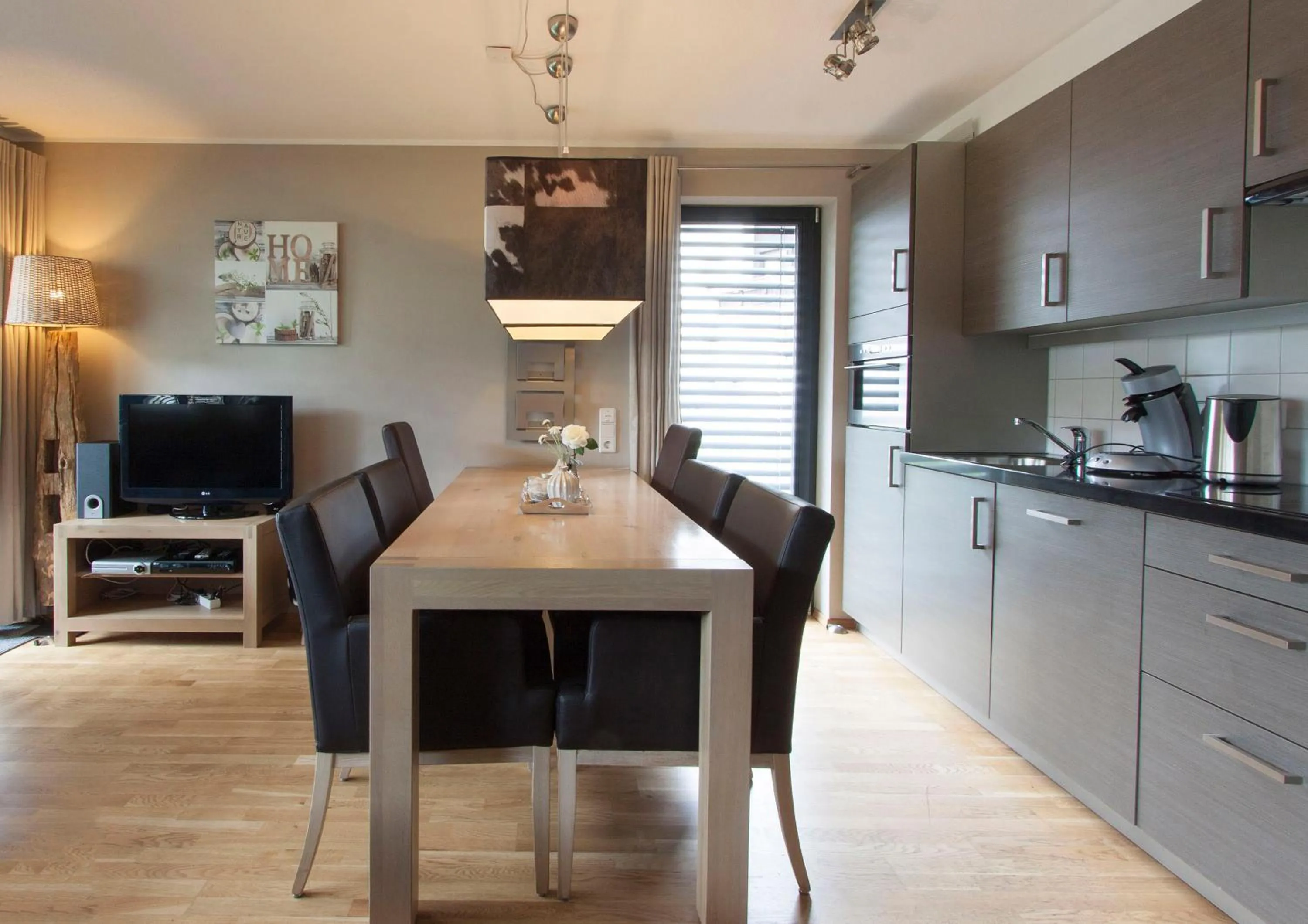 Dining area in Appart Laijola