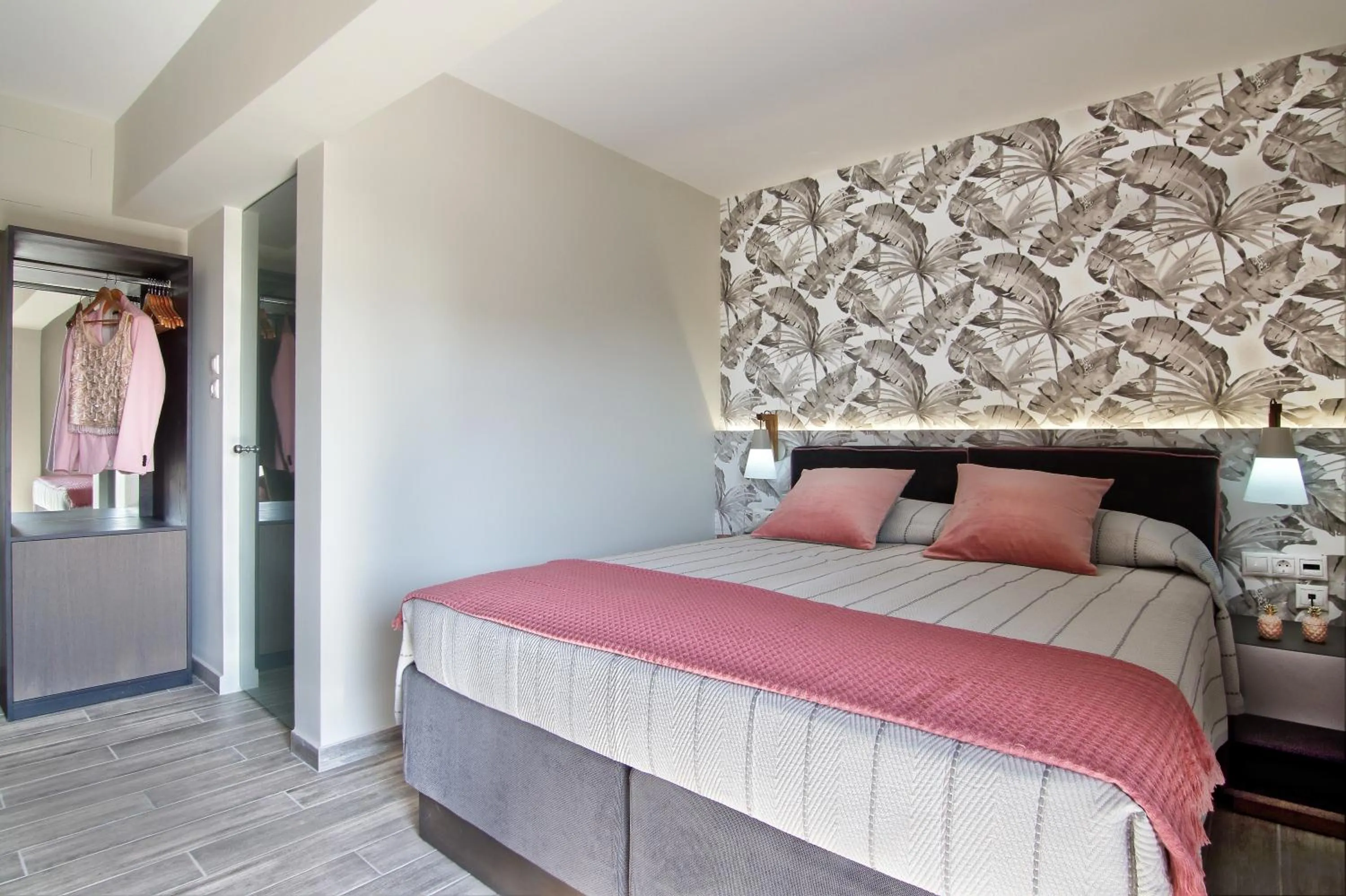 Bedroom, Bed in Maison 66, Riviera Hotels