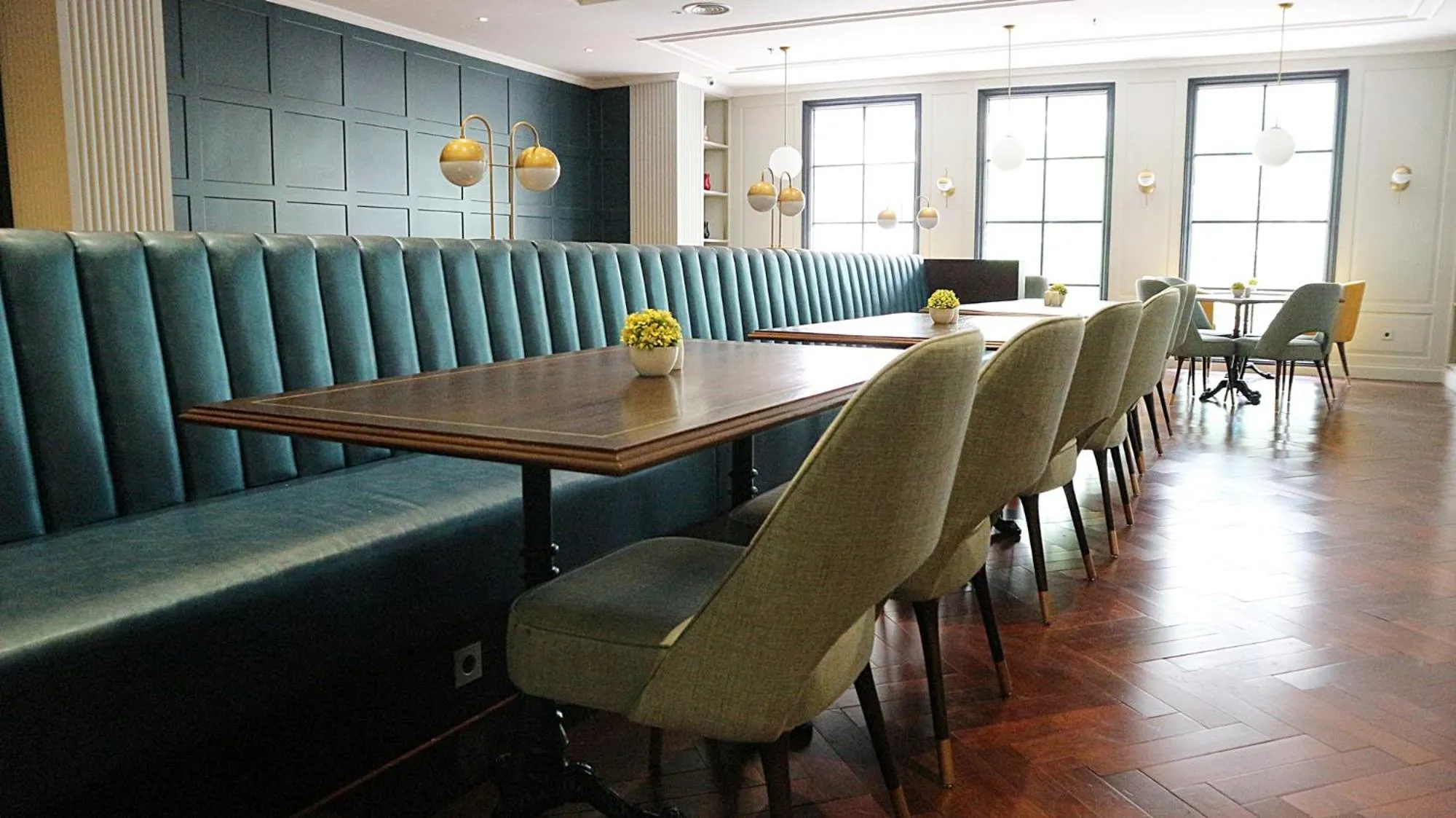 Restaurant/places to eat in Hotel Shalva Jakarta