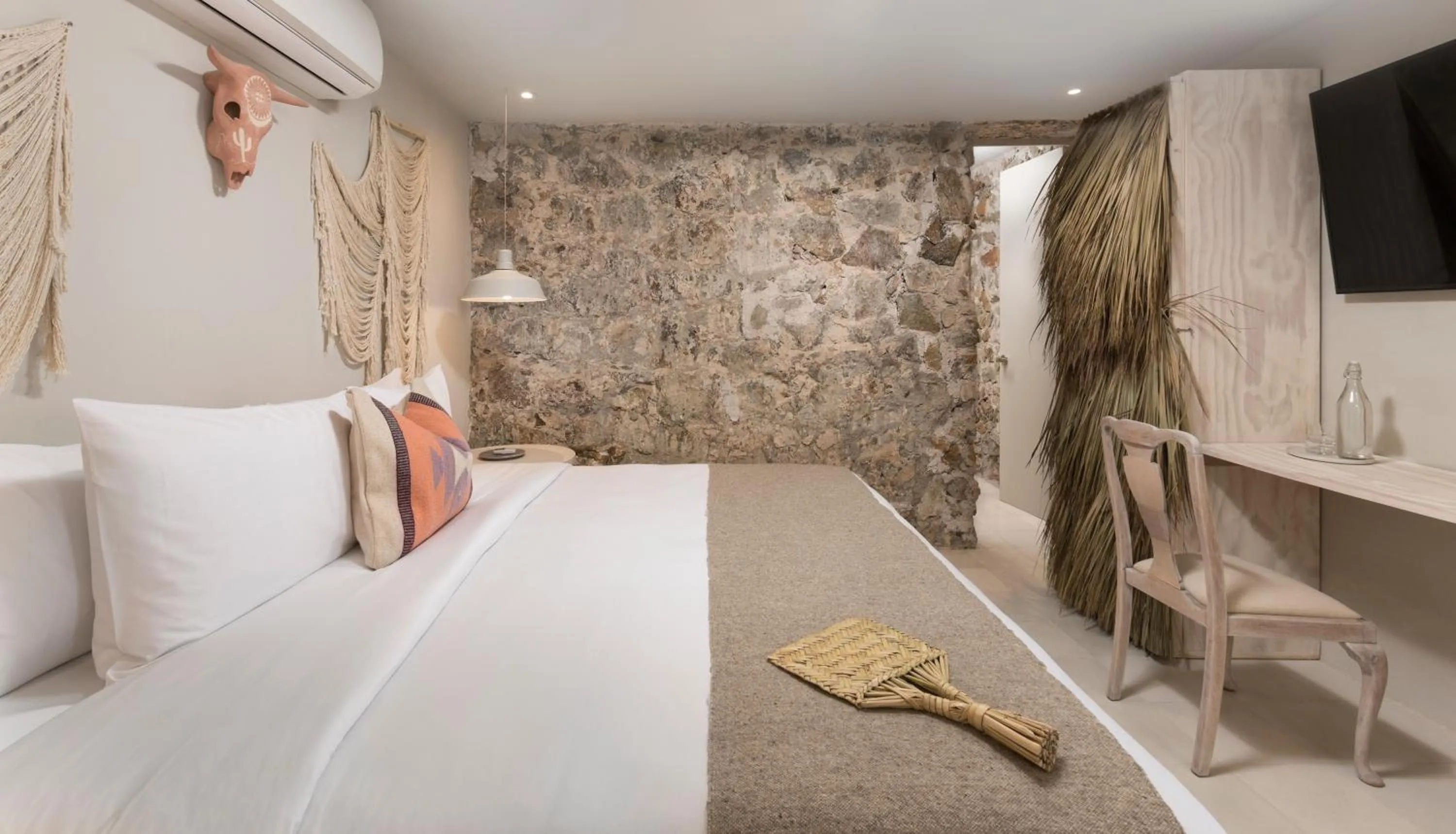 Double Room with Pool View in Hotel Boutique Casa Lulu