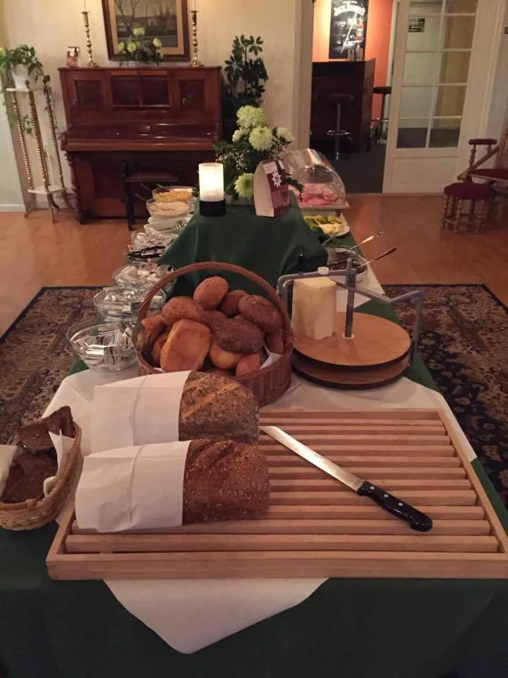 Breakfast in Medio Apartments