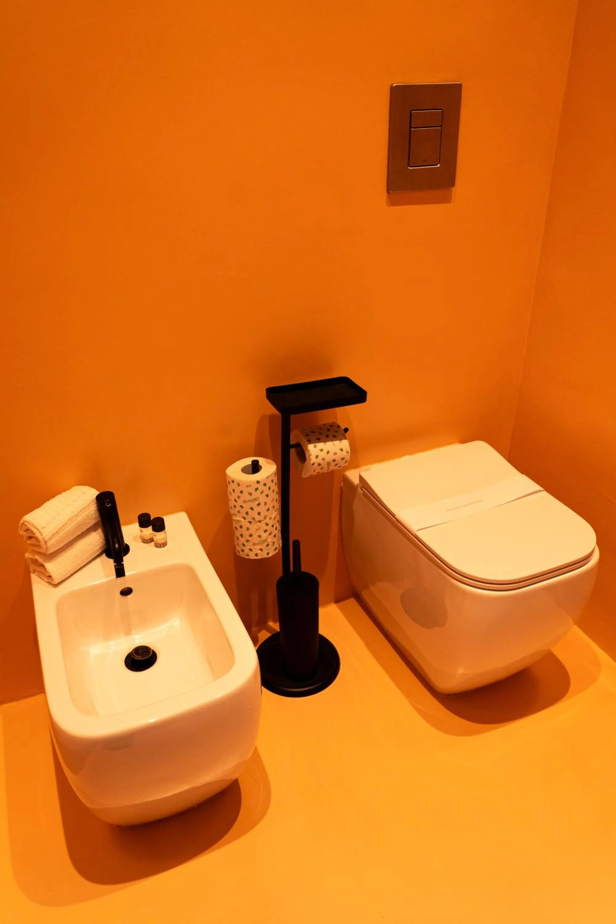 Toilet in Relais sul Mare Boutique Hotel
