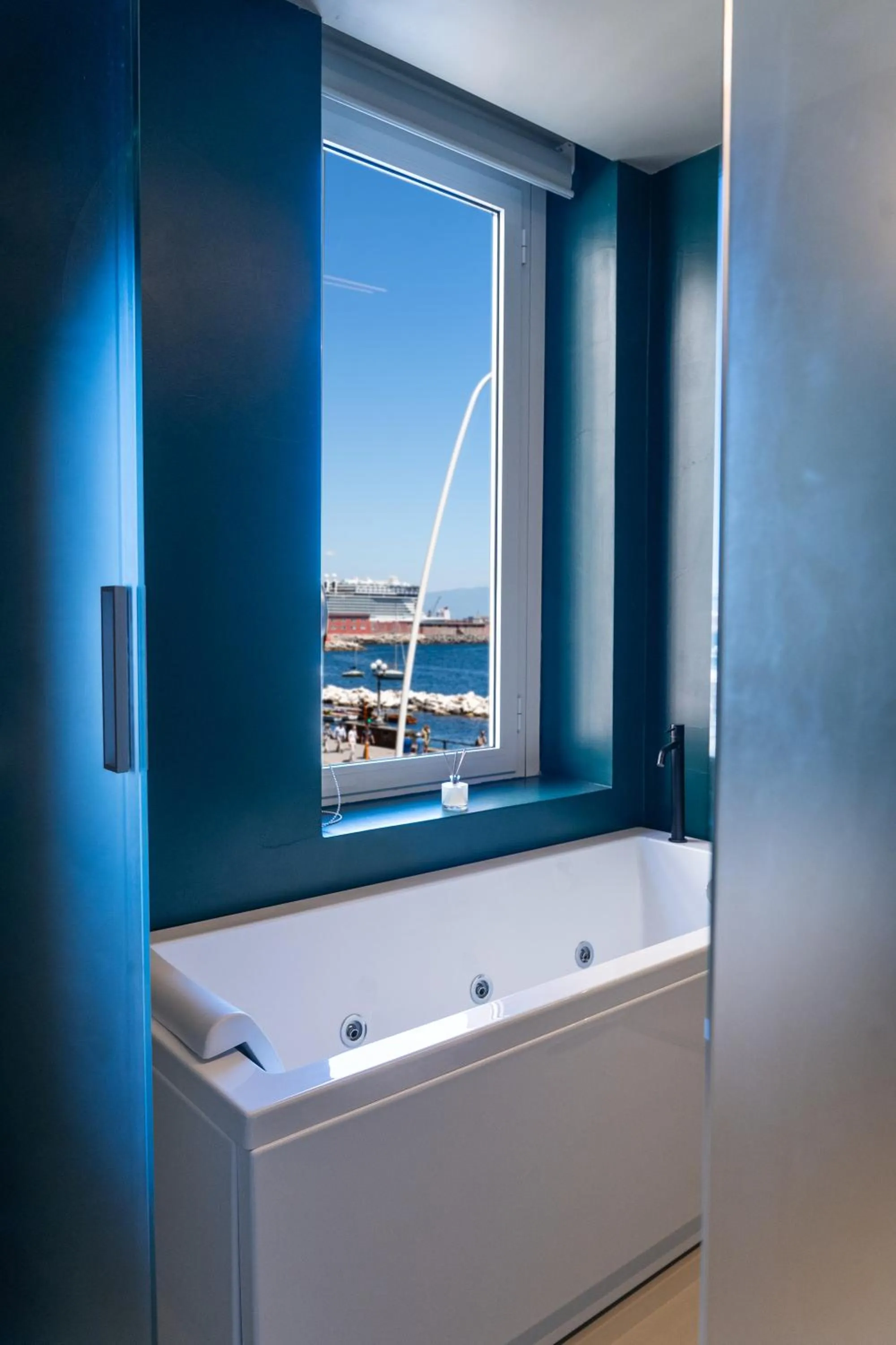 Hot Tub in Relais sul Mare Boutique Hotel