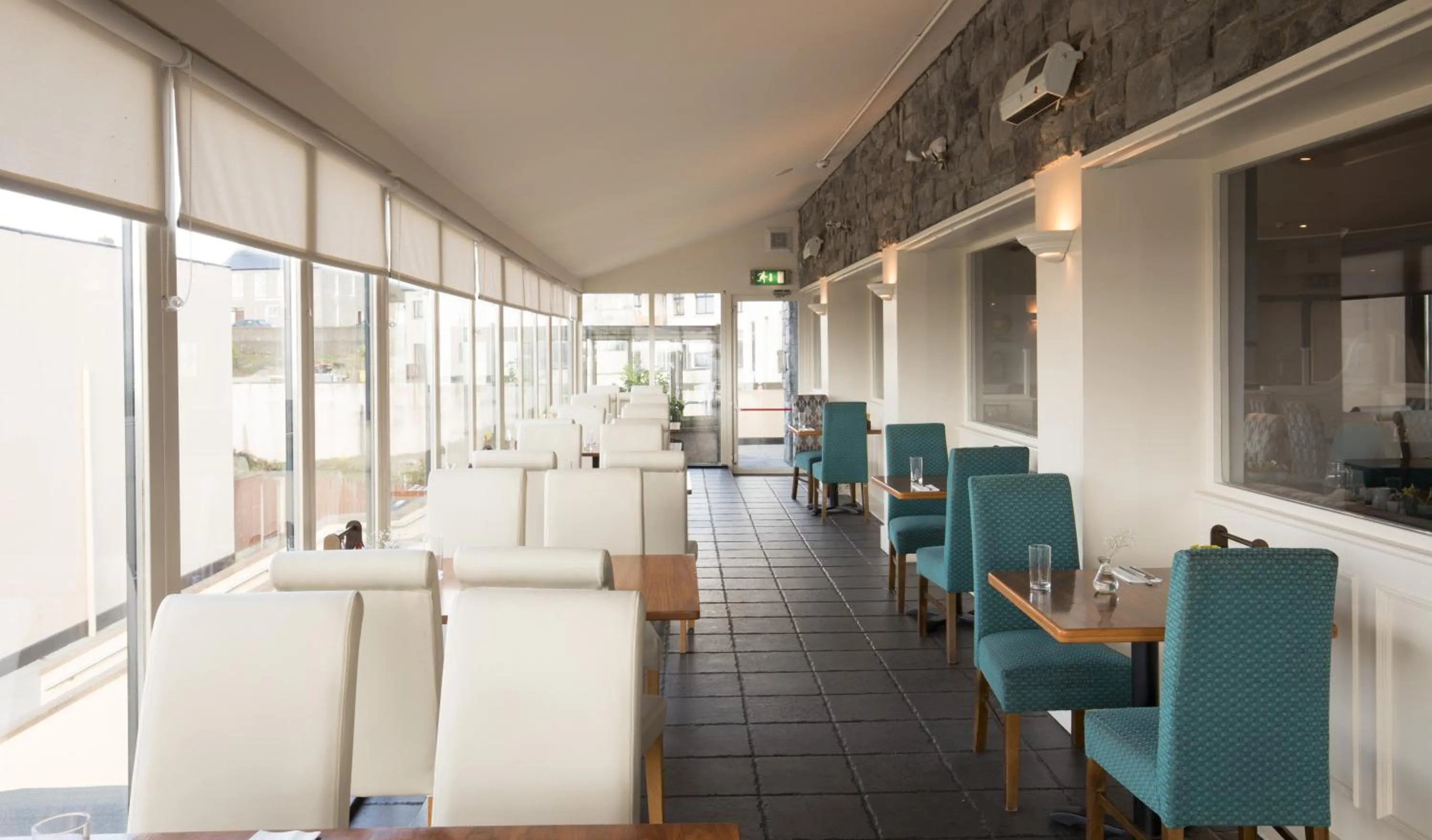 Restaurant/places to eat in Ocean Sands Hotel & Spa