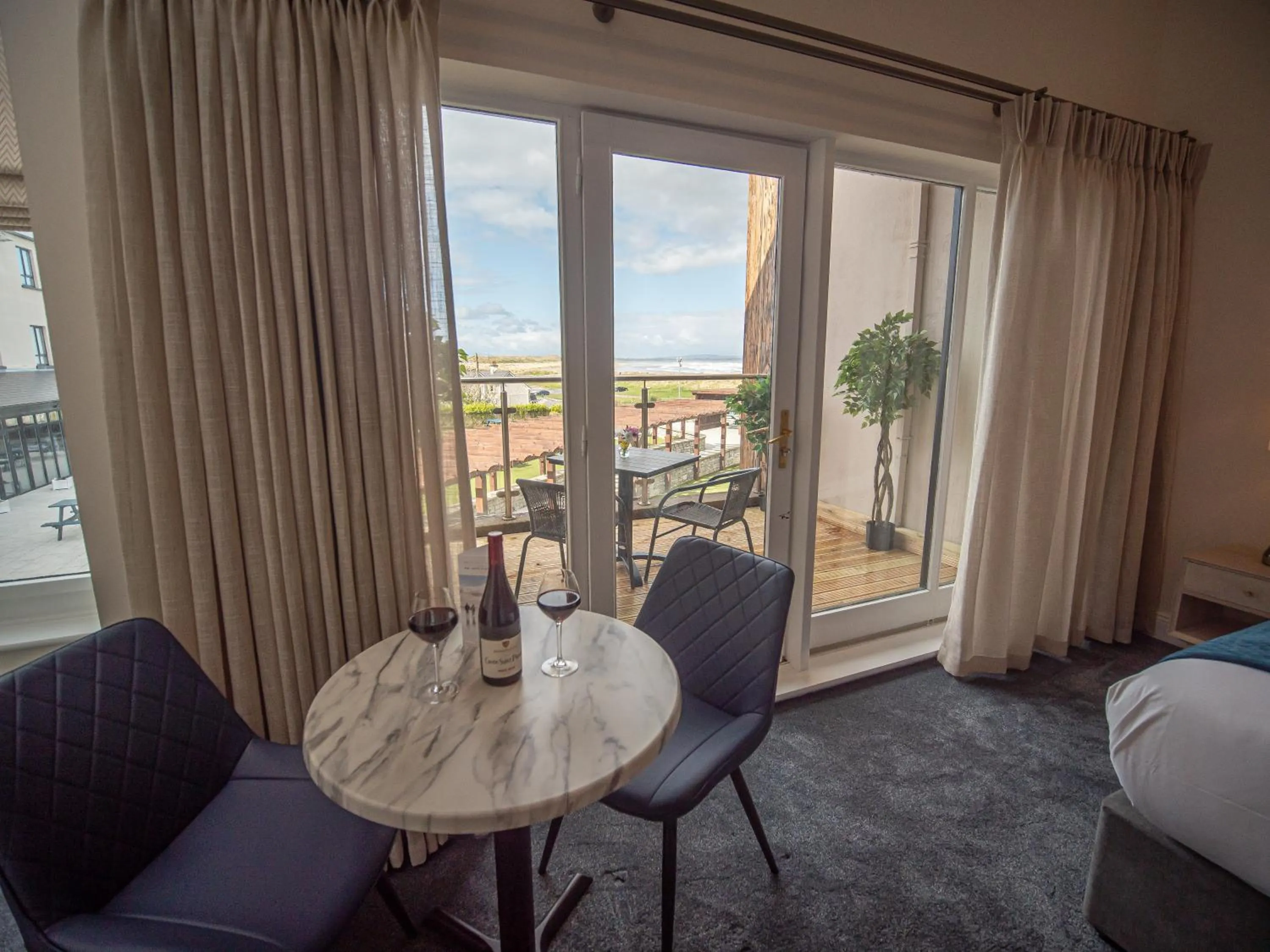 Bed in Ocean Sands Hotel & Spa