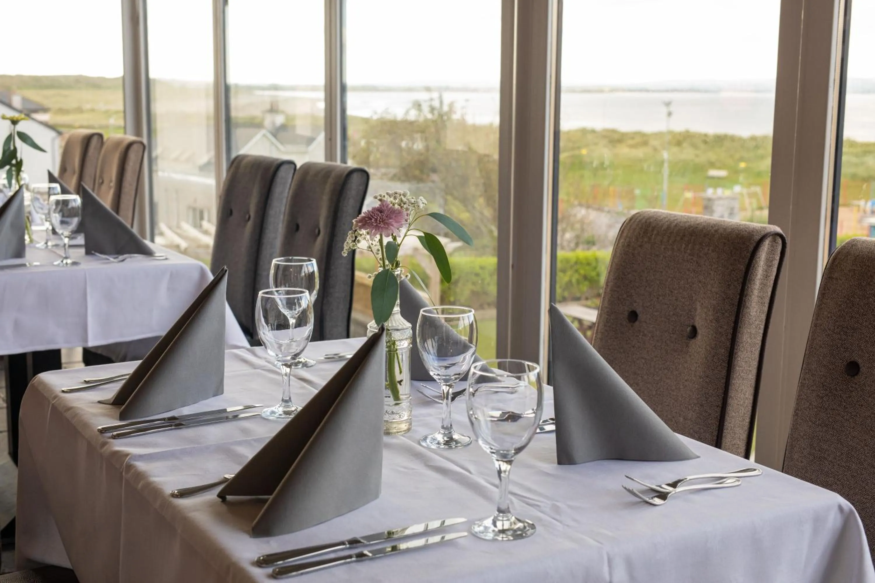 Restaurant/places to eat in Ocean Sands Hotel & Spa