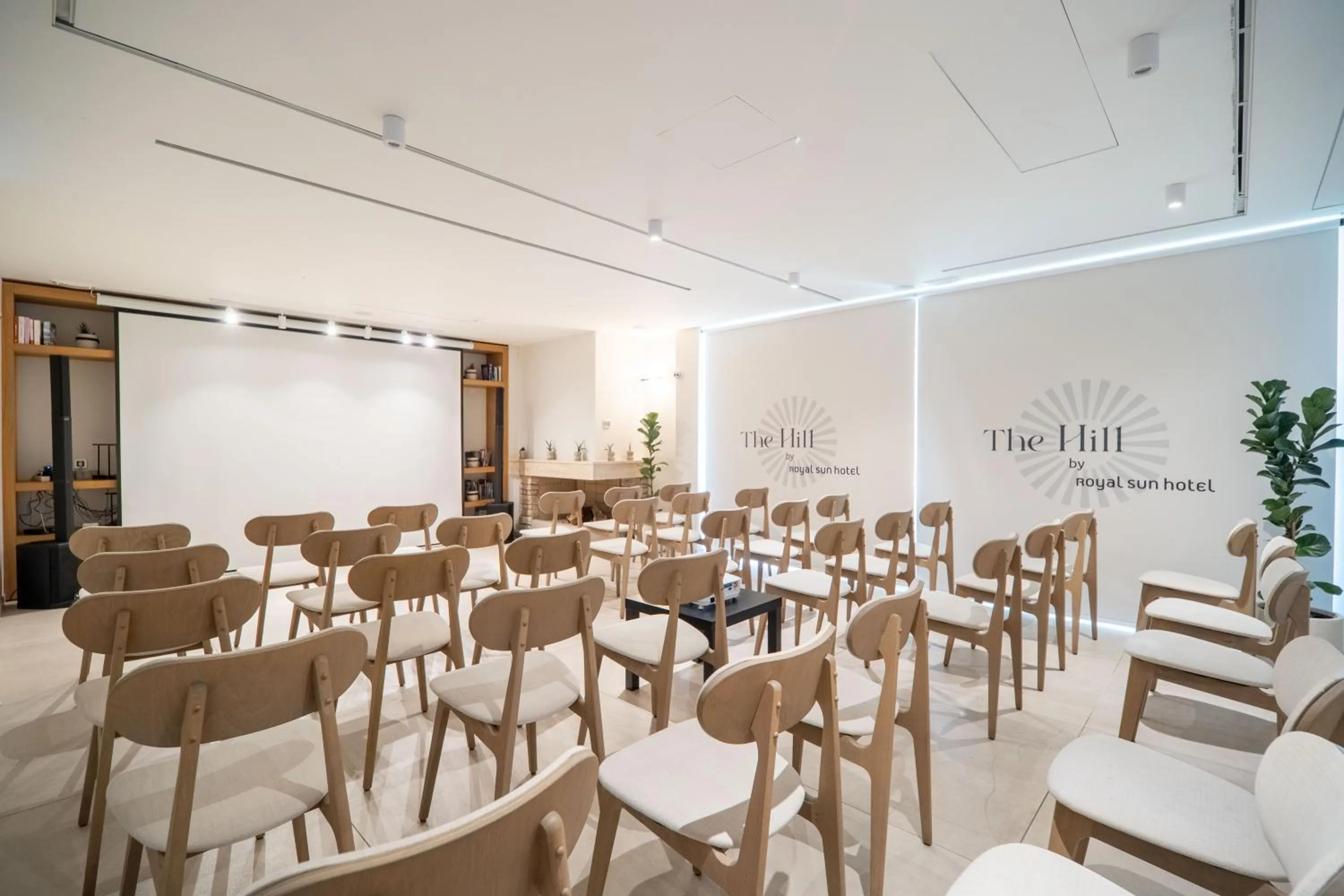 Meeting/conference room in Royal Sun