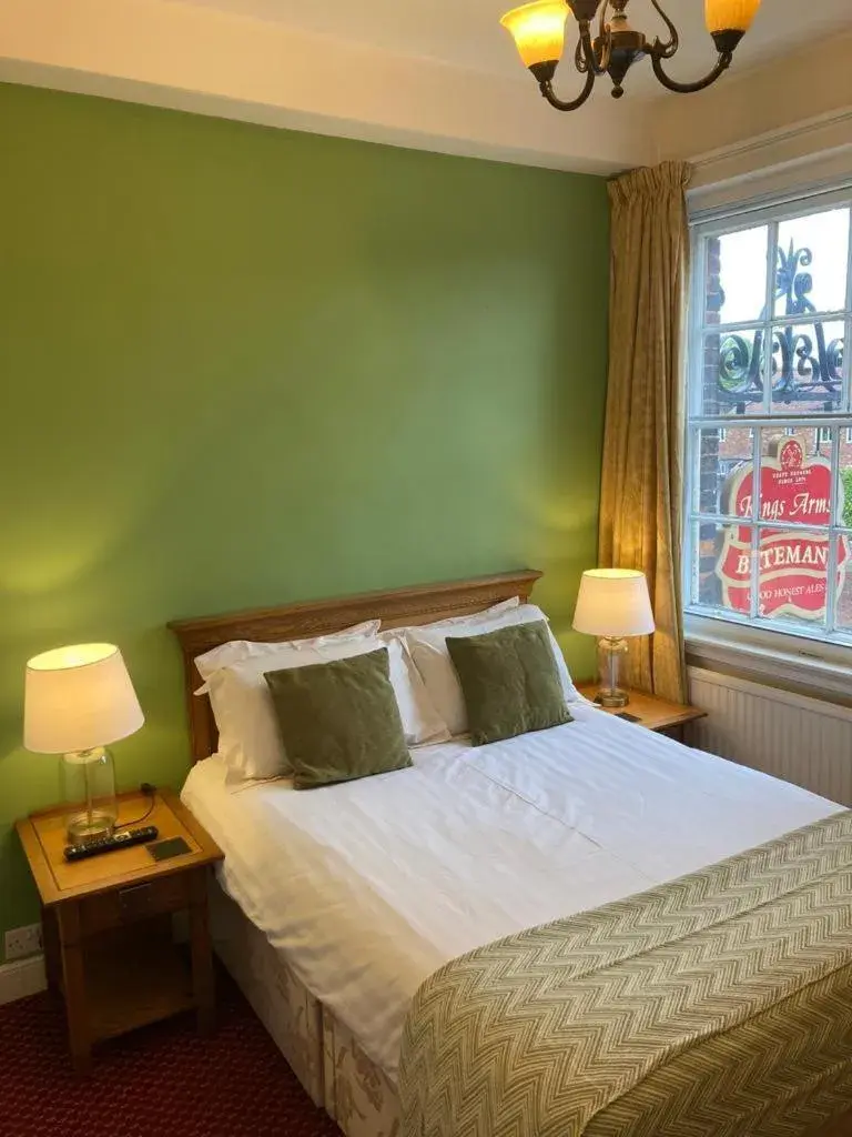Standard Double Room - single occupancy in The King's Arms Standard Double Room - single occupancy in The King's Arms