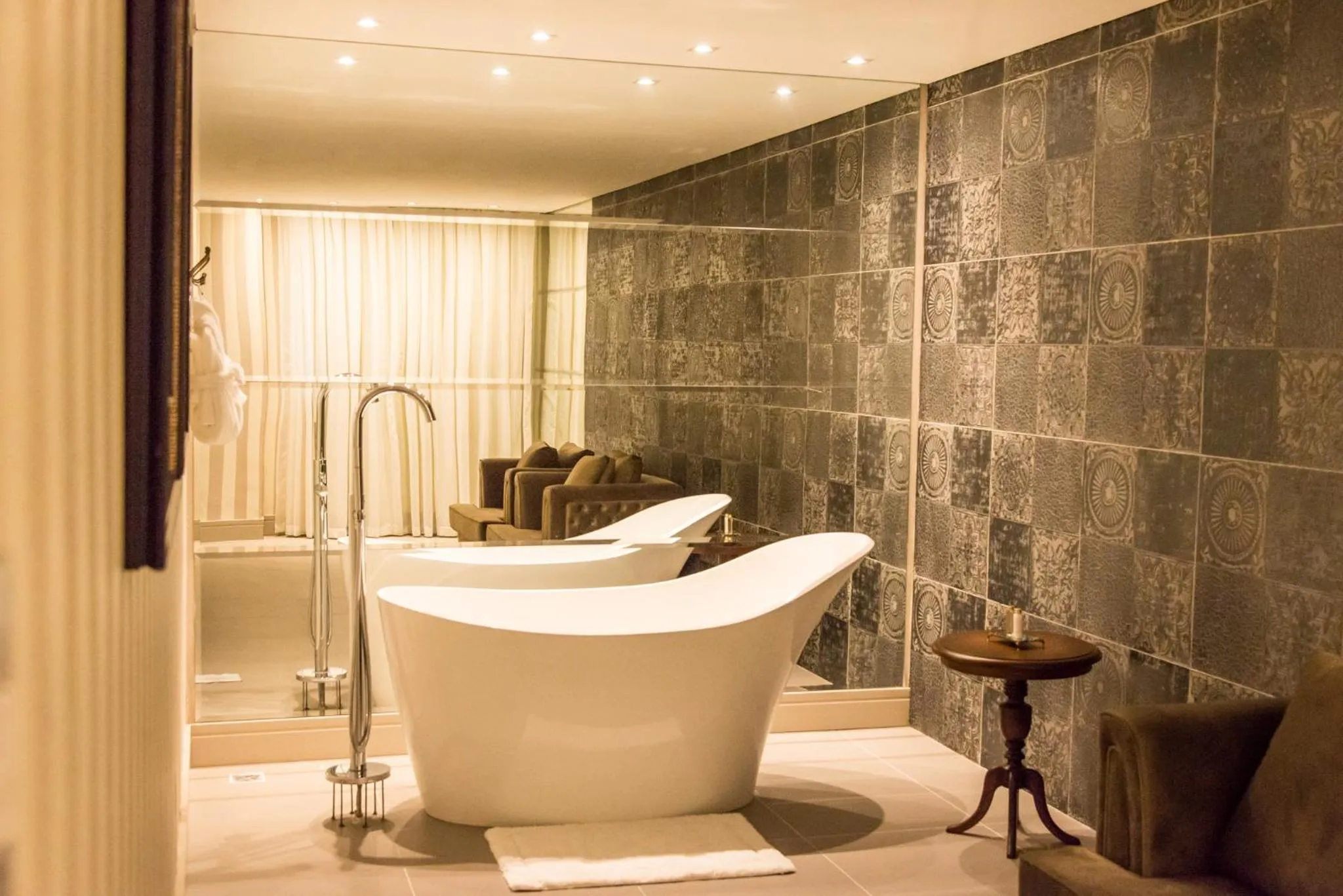 Hot Tub in Daara Transamerica Collection Gramado