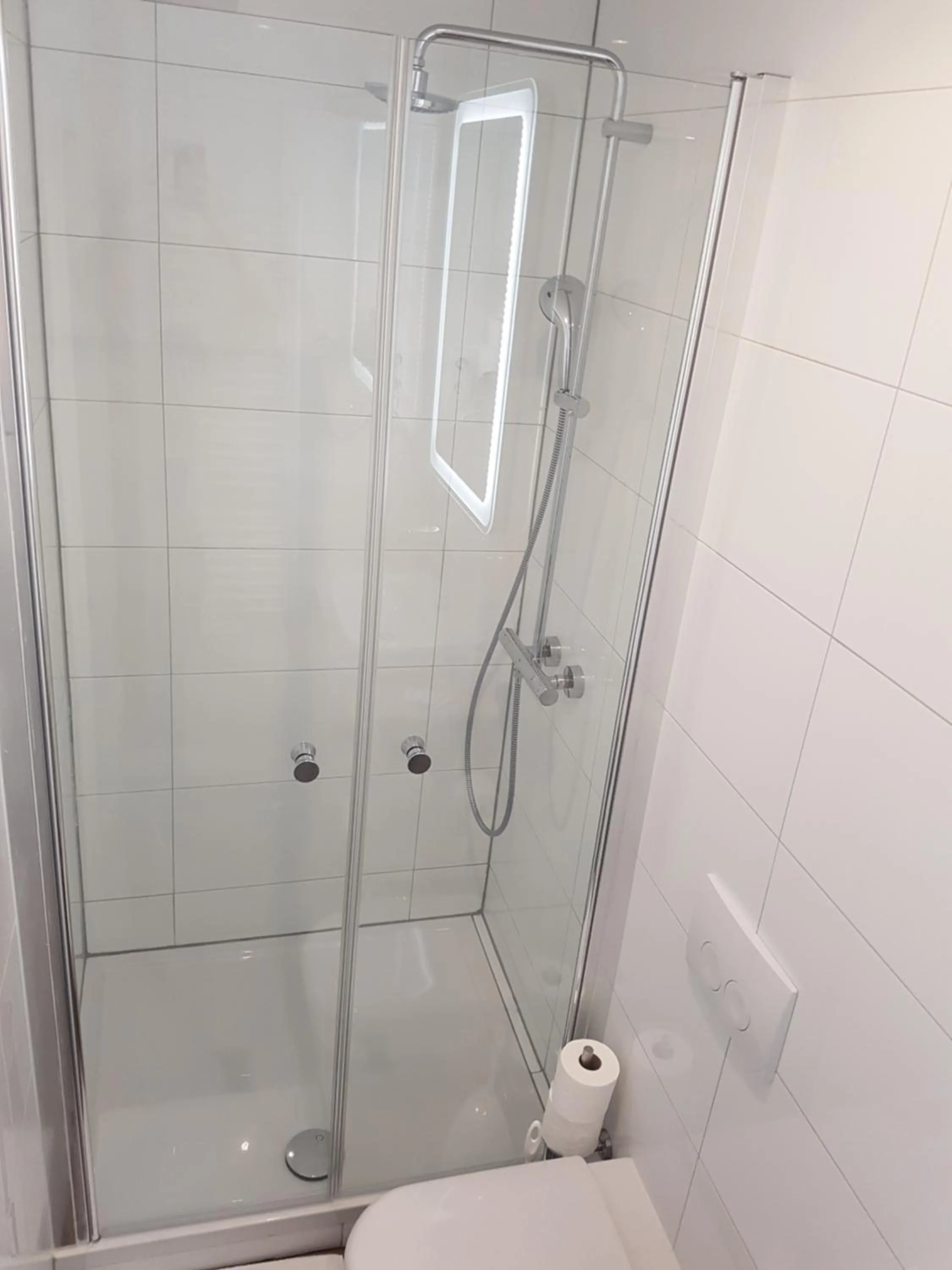Shower in Hotel Haus Büderich