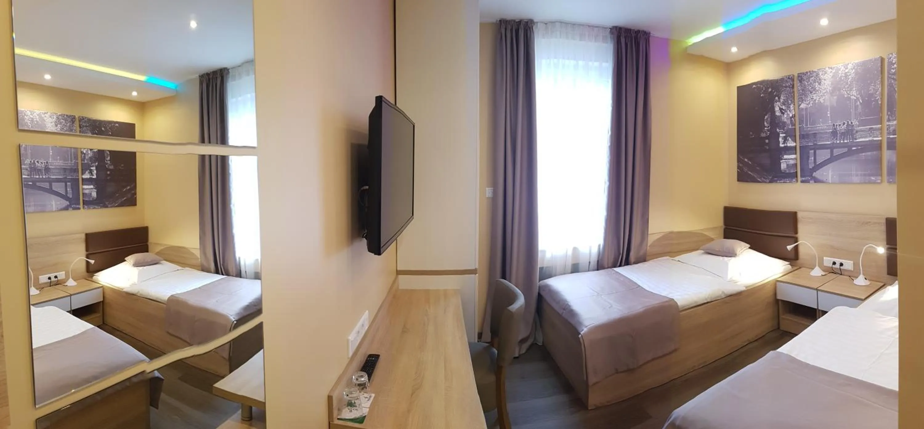 Photo of the whole room, Bed in Hotel Haus Büderich