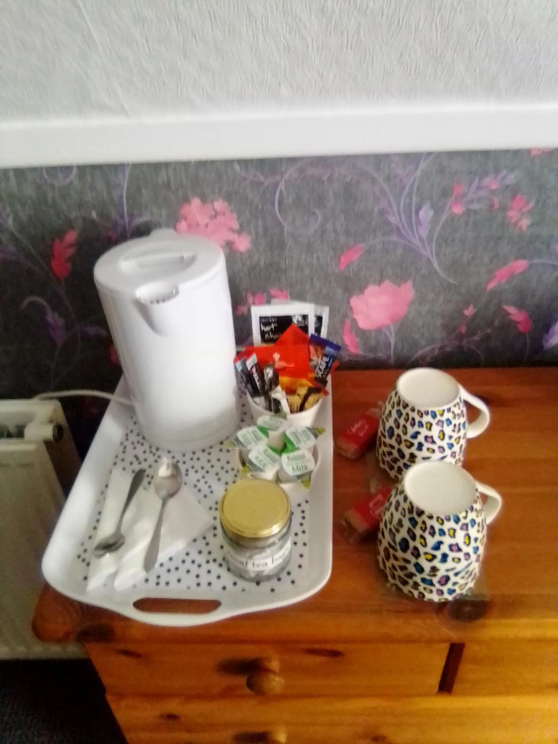 Coffee/tea facilities in The braeside families and couples