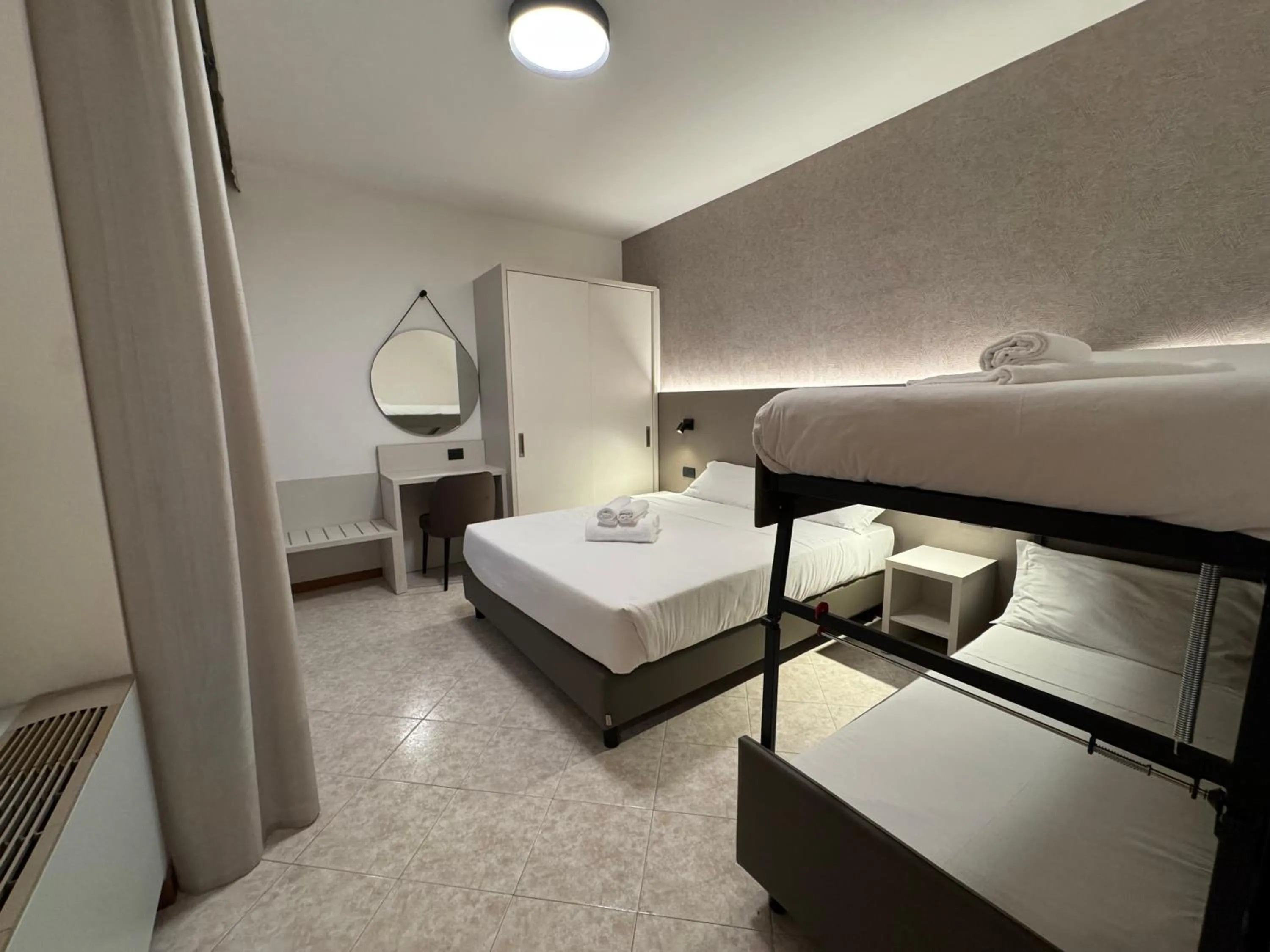 Photo of the whole room, Bed in Residence le Spiagge