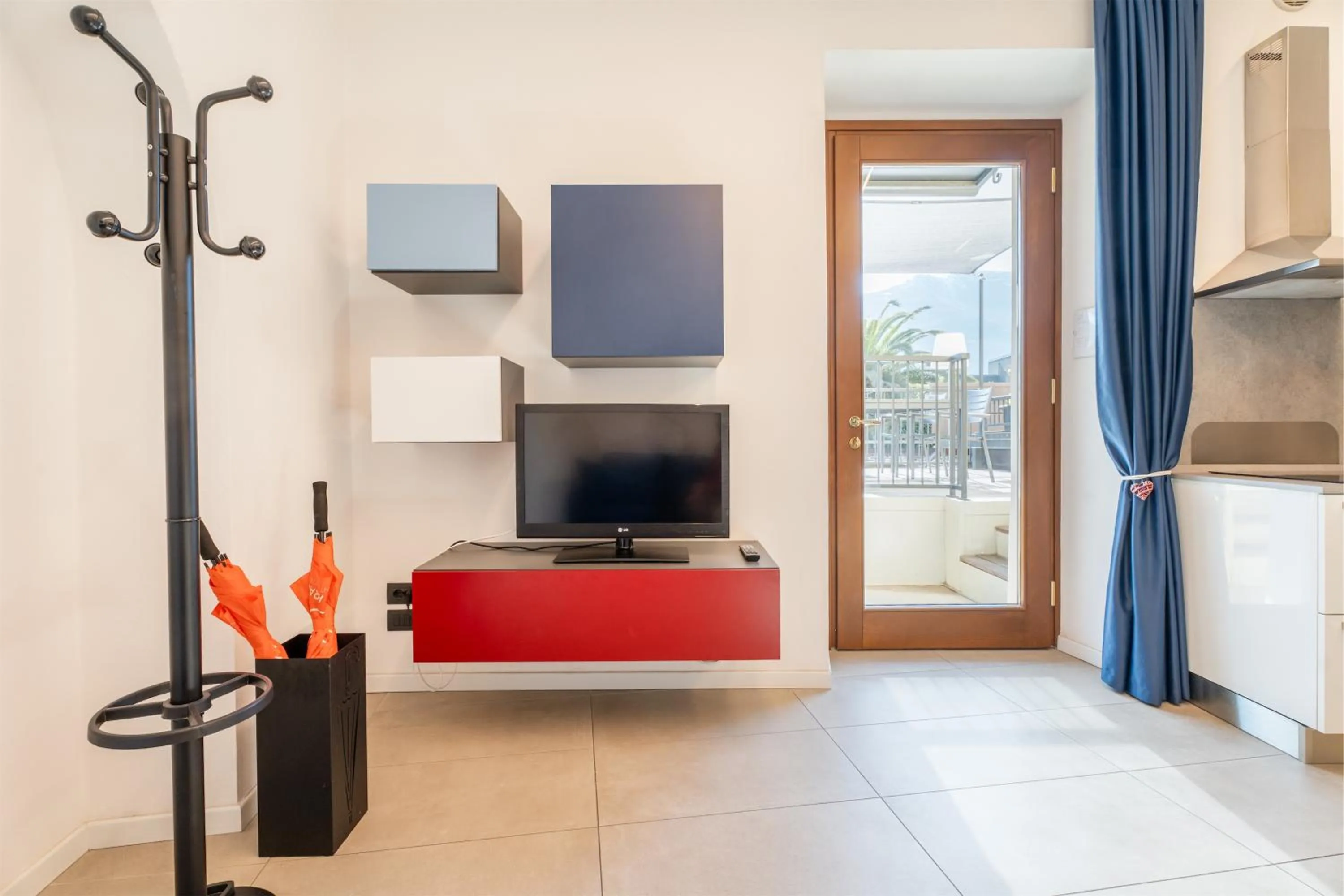 TV and multimedia in Residence Villa degli Aranci