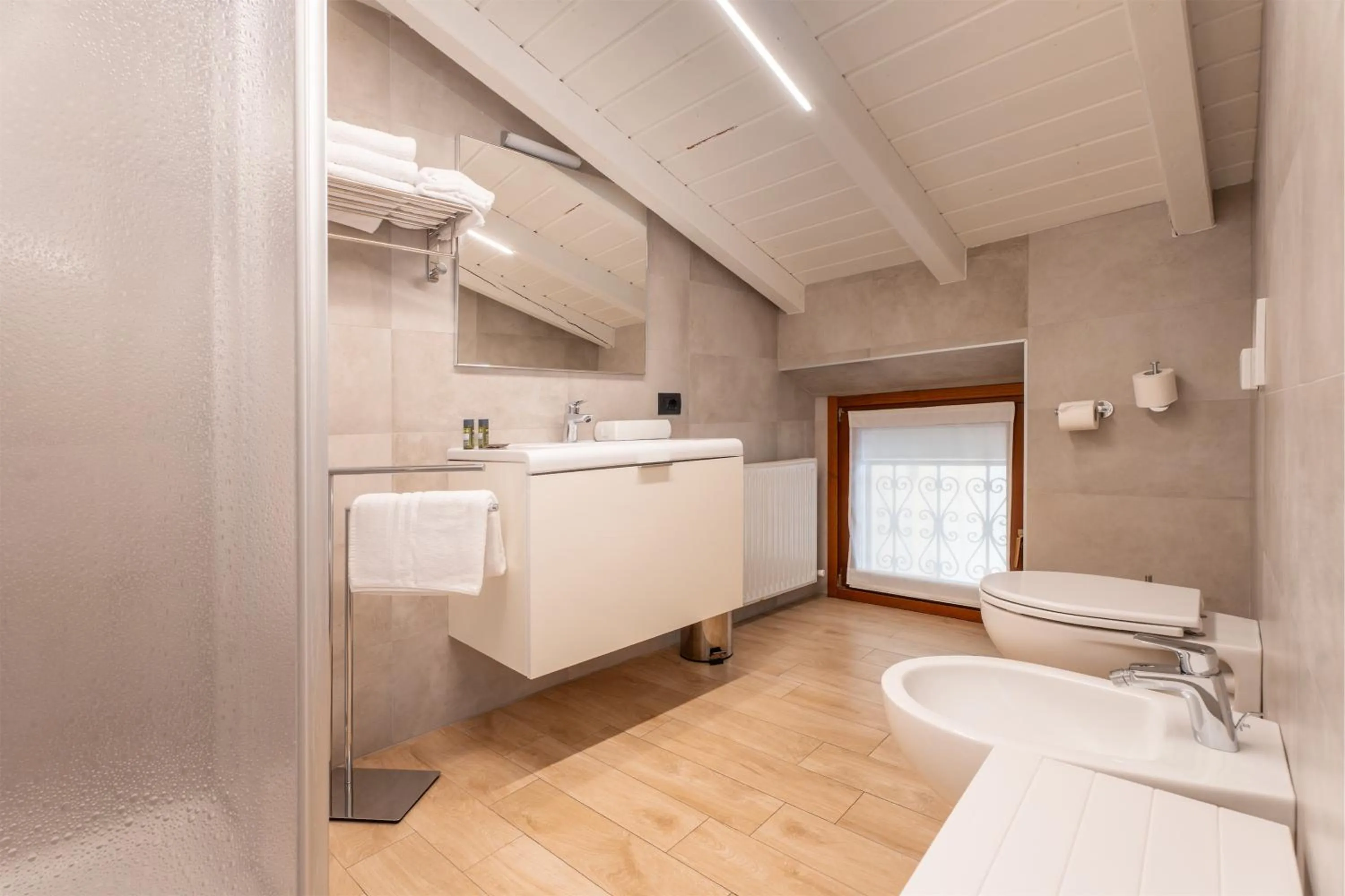 Shower in Residence Villa degli Aranci