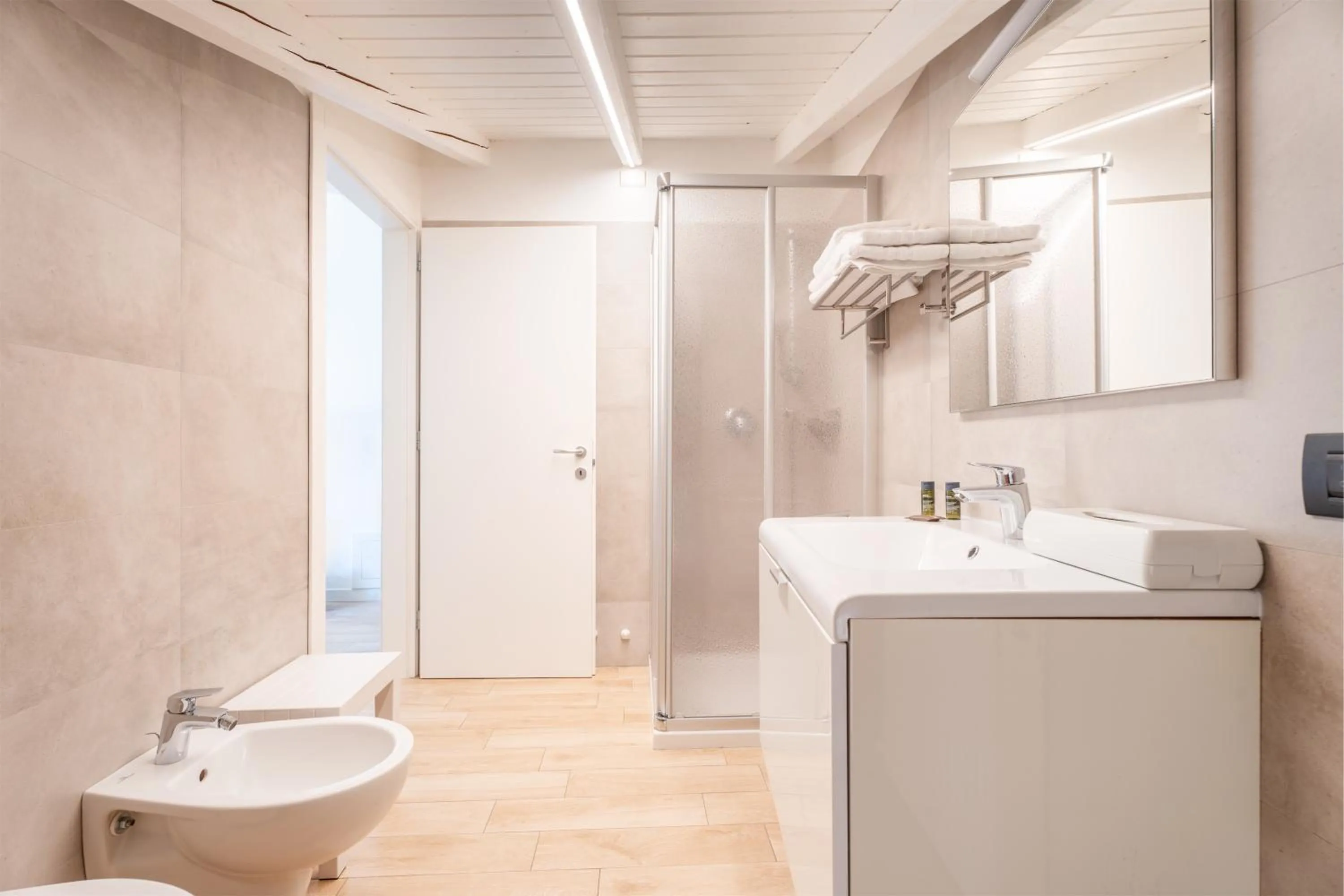 Shower in Residence Villa degli Aranci