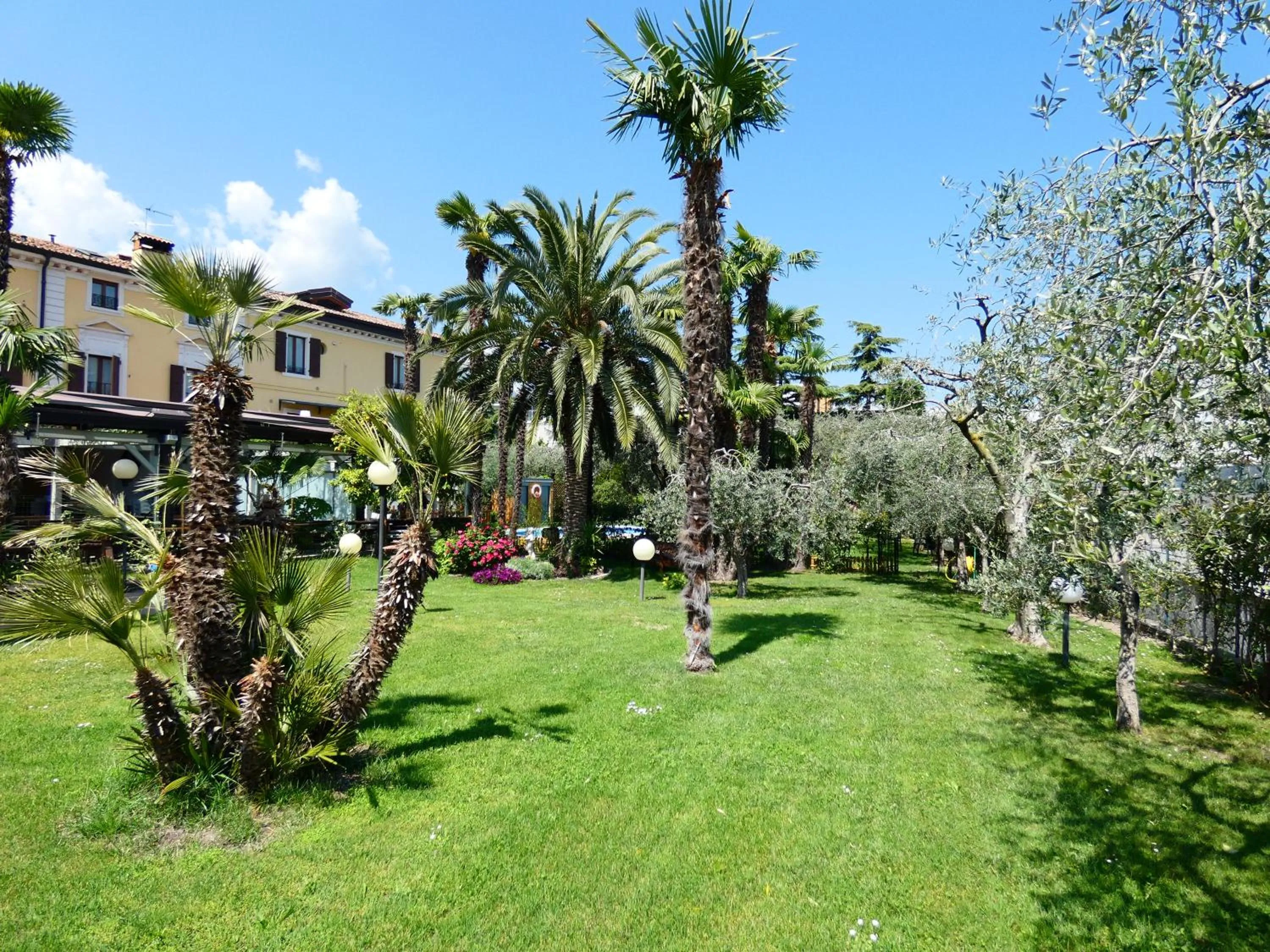 Garden in Residence Villa degli Aranci