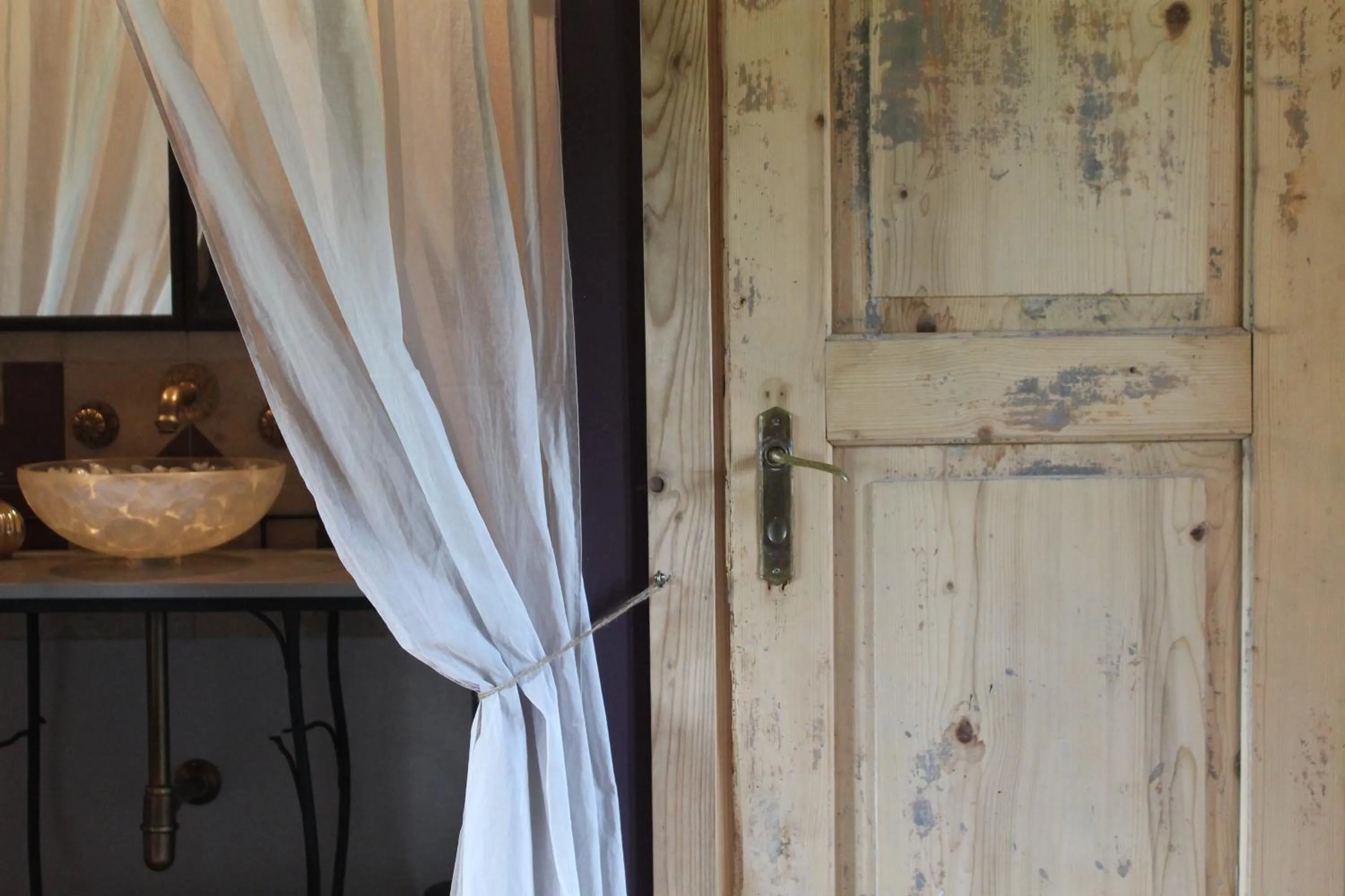 Decorative detail in Villa 61 - Maison de Campagne