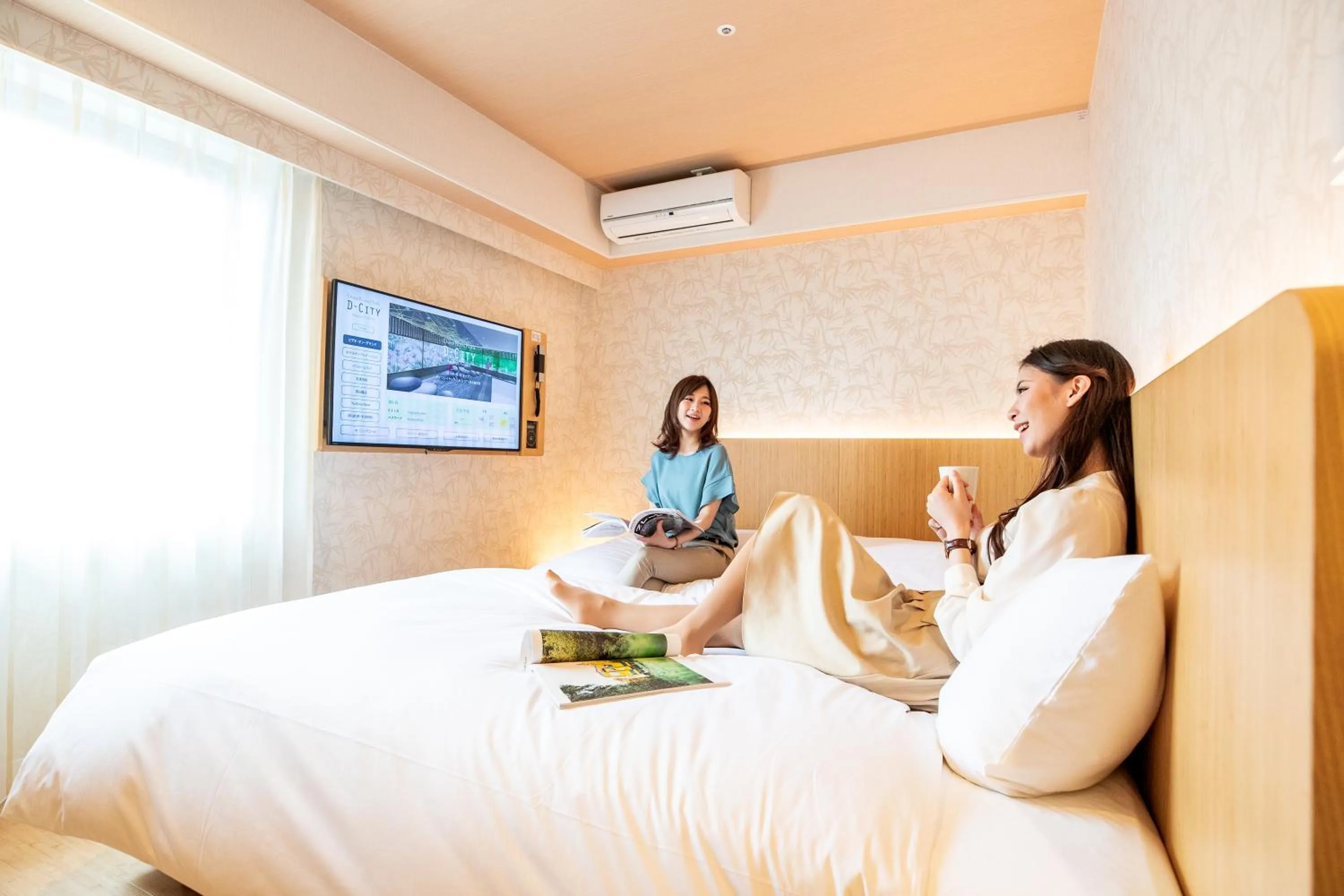 Photo of the whole room, Bed in Daiwa Roynet Hotel Nagoya Fushimi