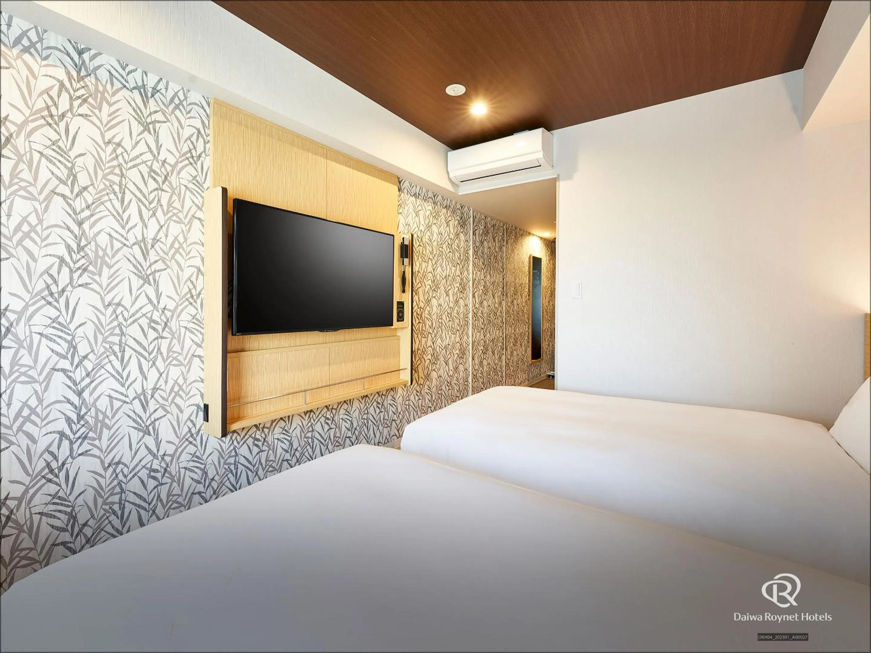 Bed in Daiwa Roynet Hotel Nagoya Fushimi