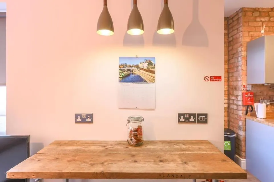 Dining area in Salisbury Street Guesthouse