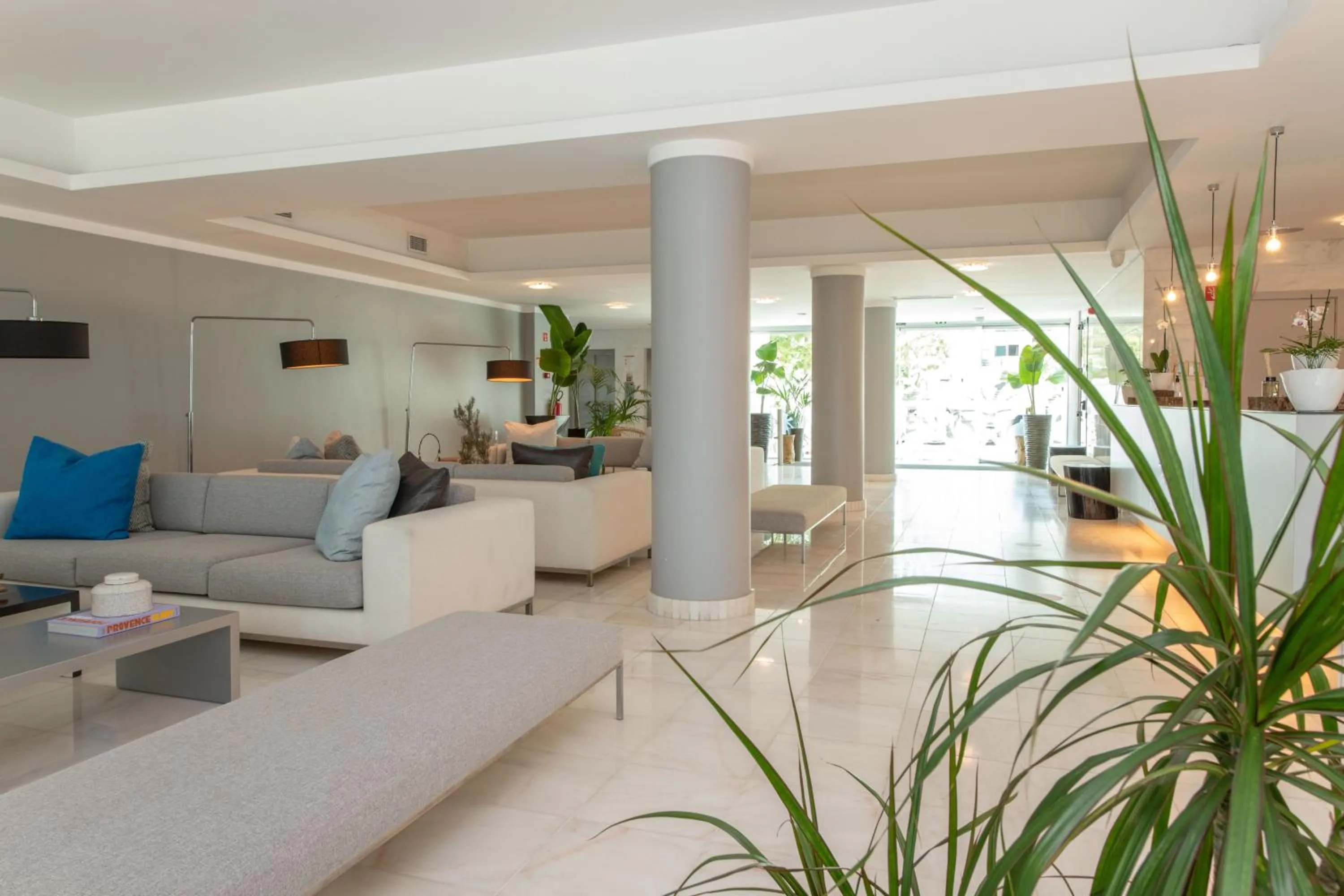 Lobby or reception in Vista Marina Apartamentos Turisticos