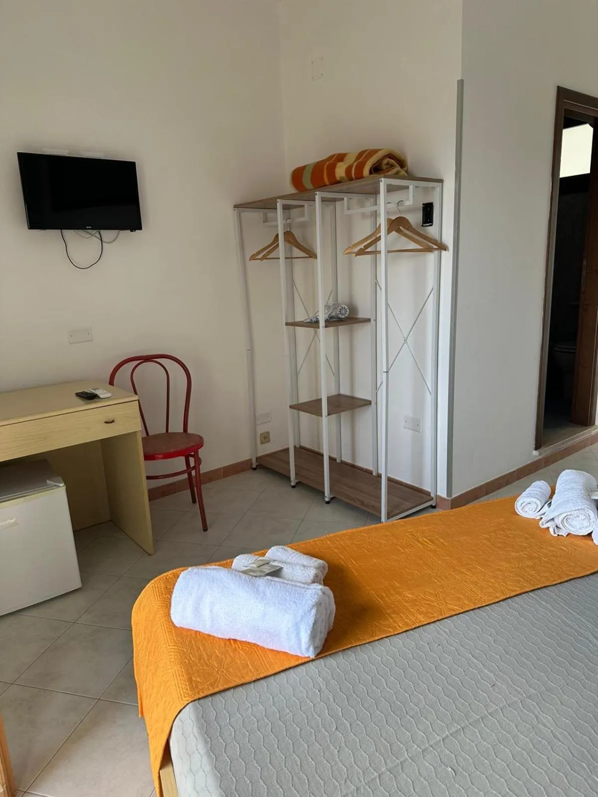 Bed in Hotel Residence il villaggio Lì cylentos Policastro Scario a 100 mt dal mare