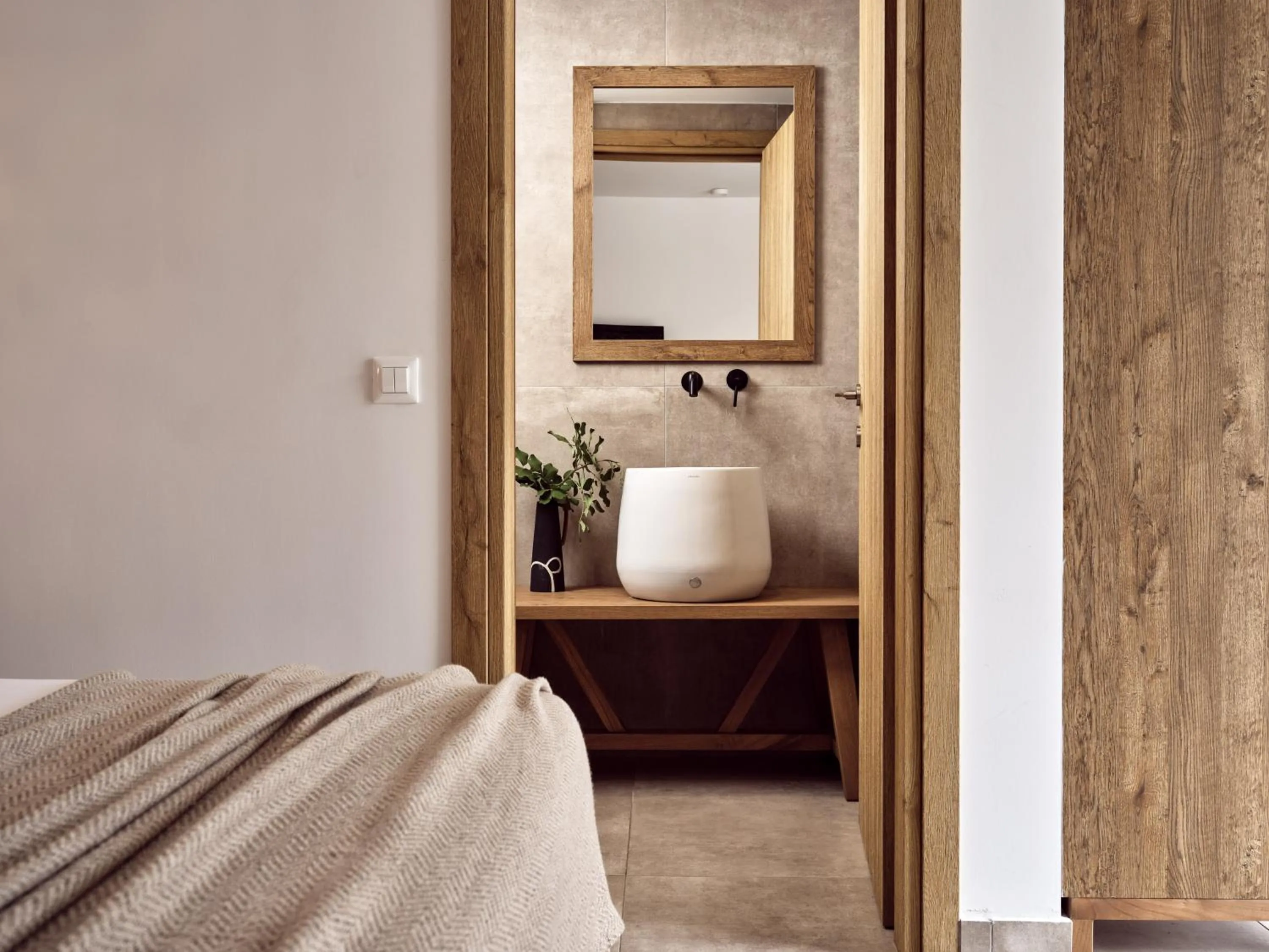 Deluxe One-Bedroom Apartment with Sea View in Troulis Apart-Hotel