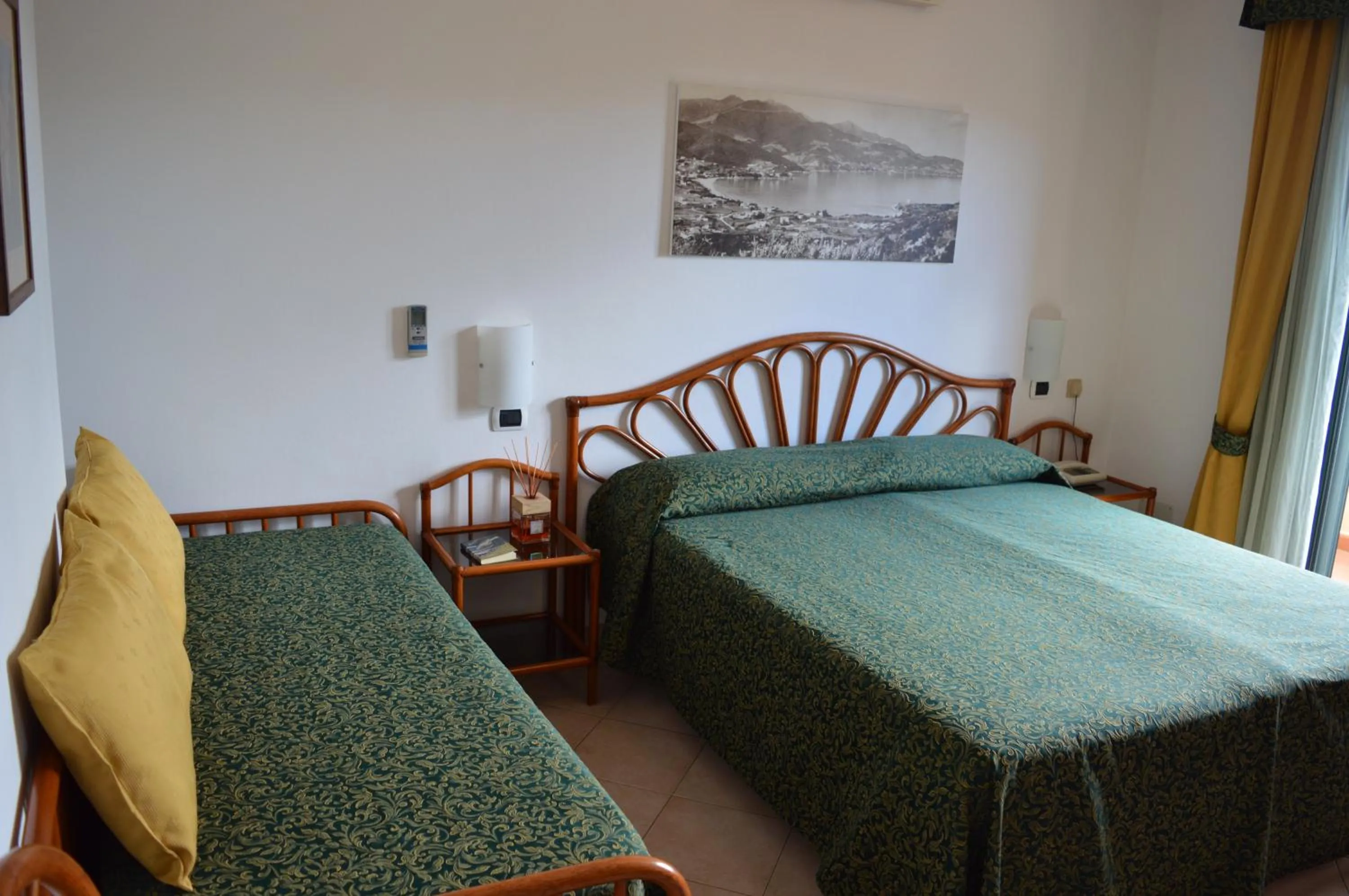 Photo of the whole room in Albergo Le Briciole