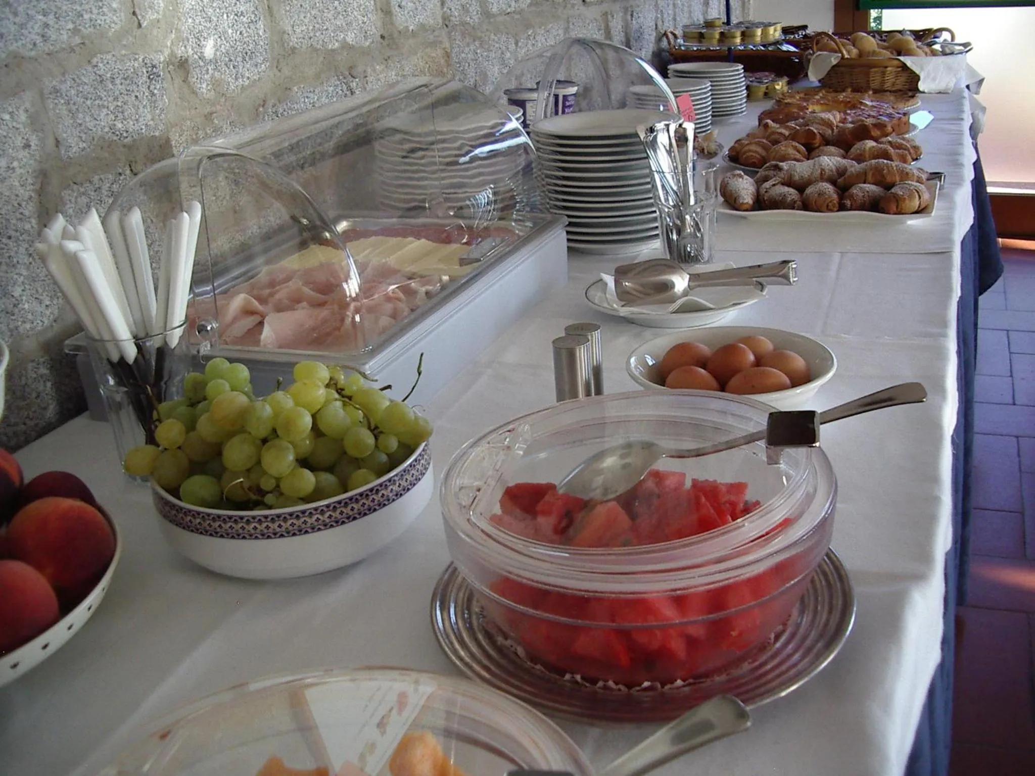 Buffet breakfast in Albergo Le Briciole