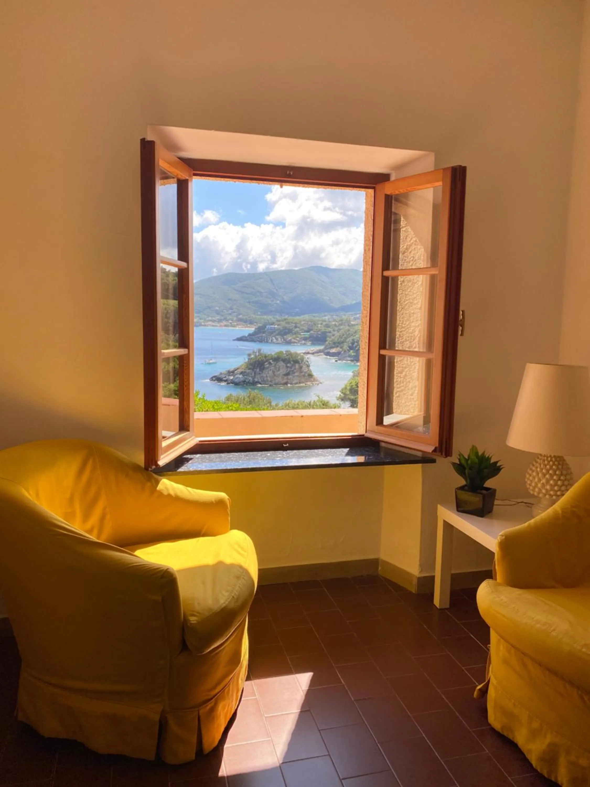 Sea view in Albergo Le Briciole