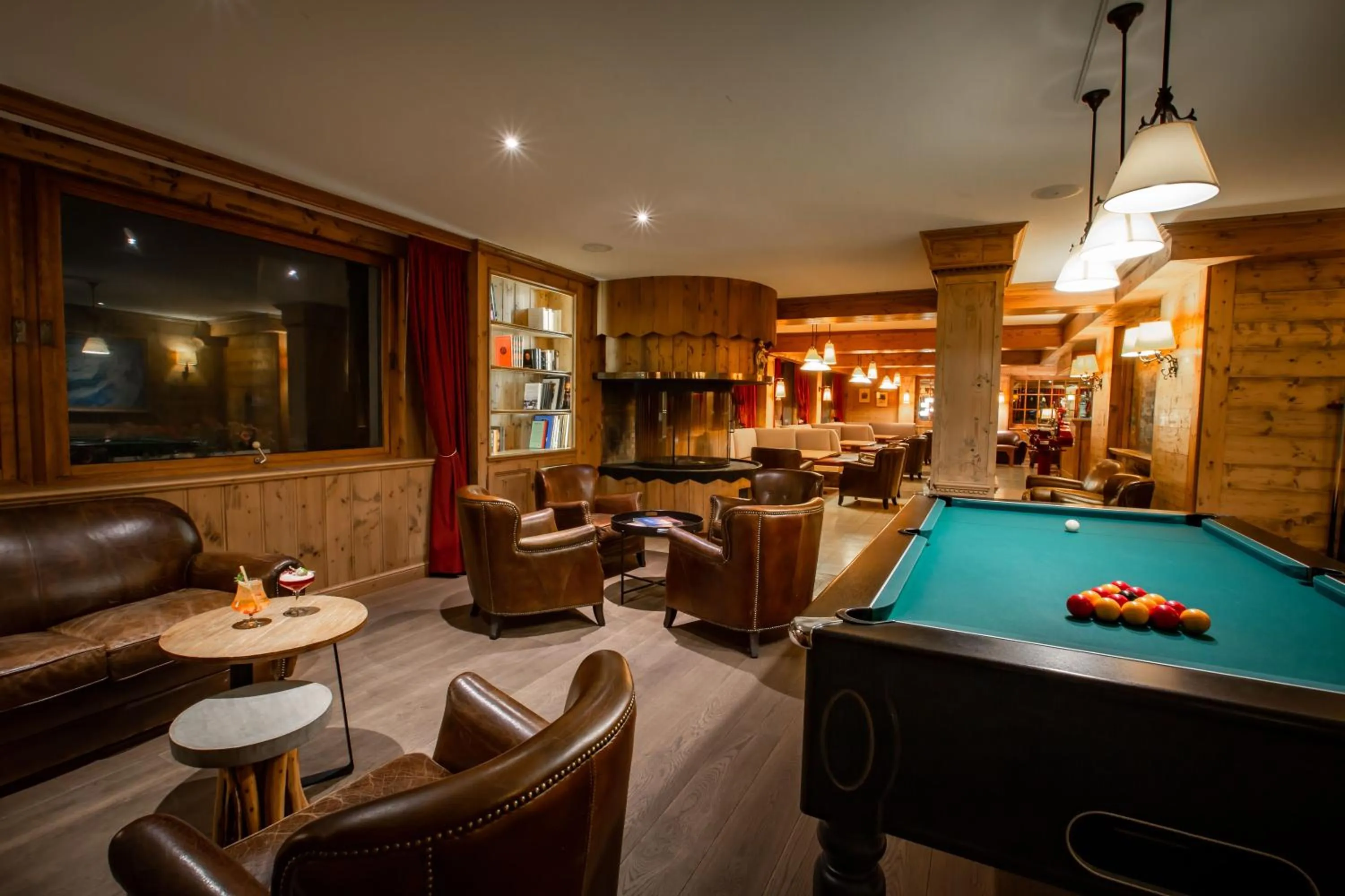 Billiard in Hôtel Champs Fleuris Morzine