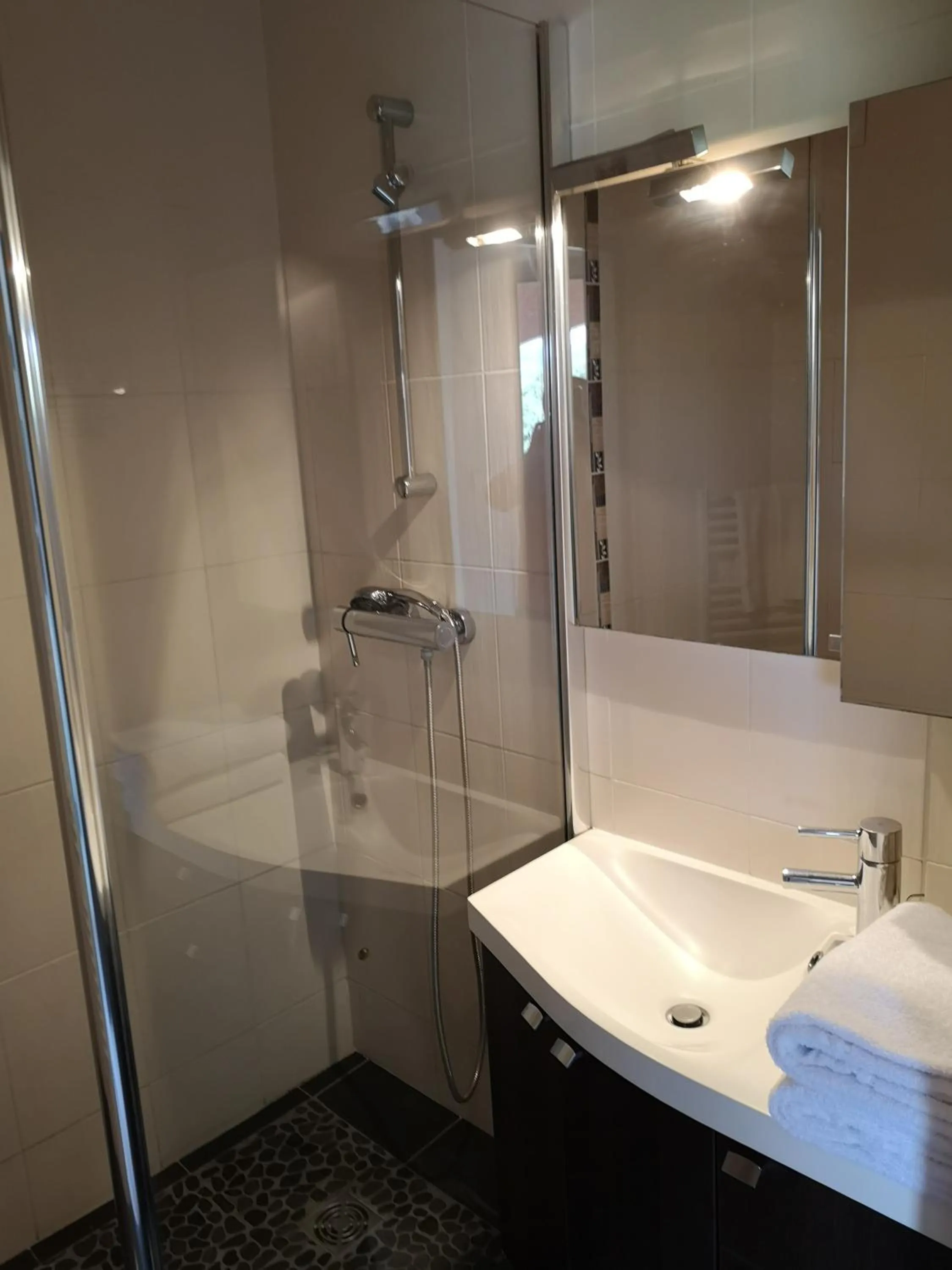 Shower in Les Pins Blancs en Provence