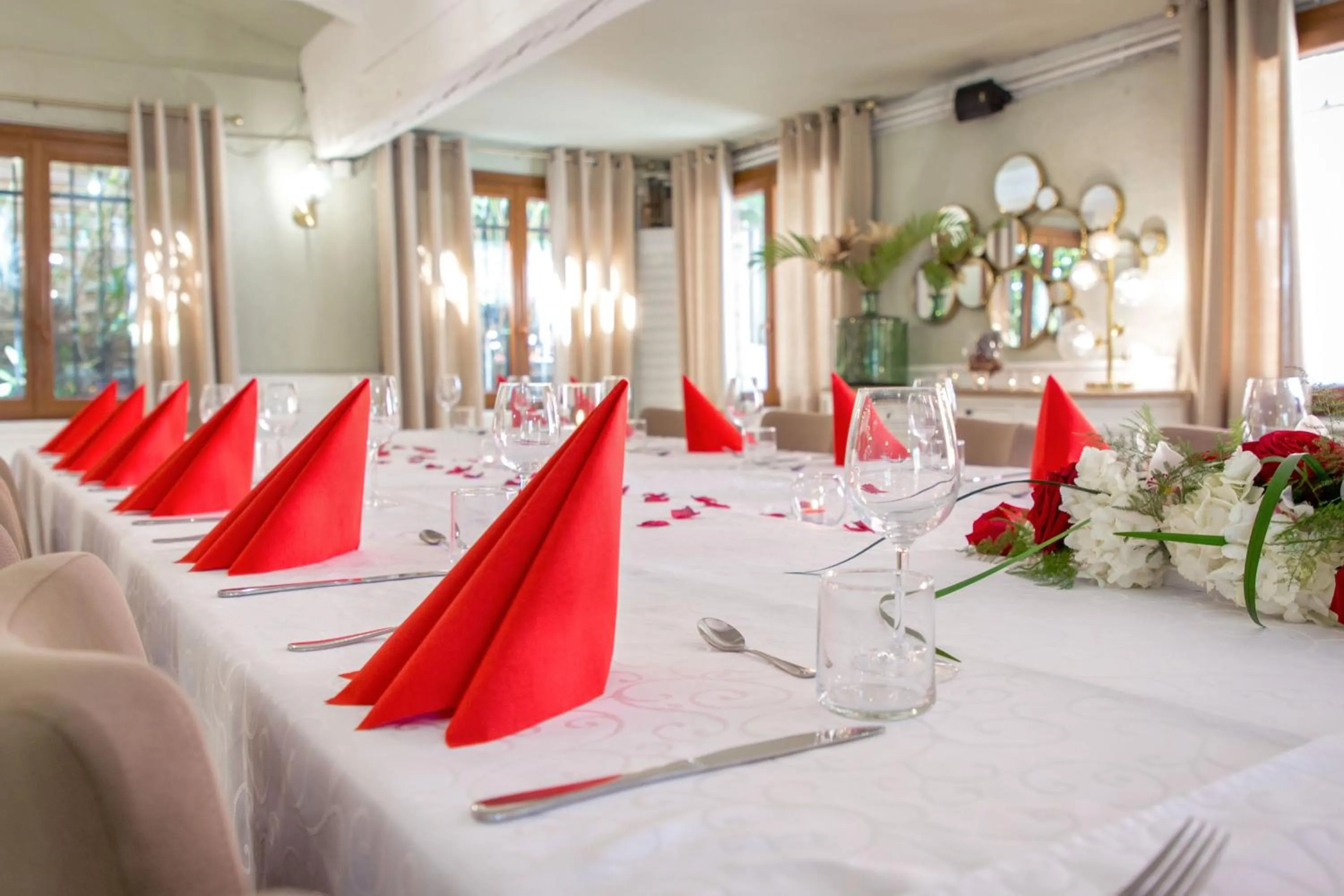 Les Pins Blancs en Provence