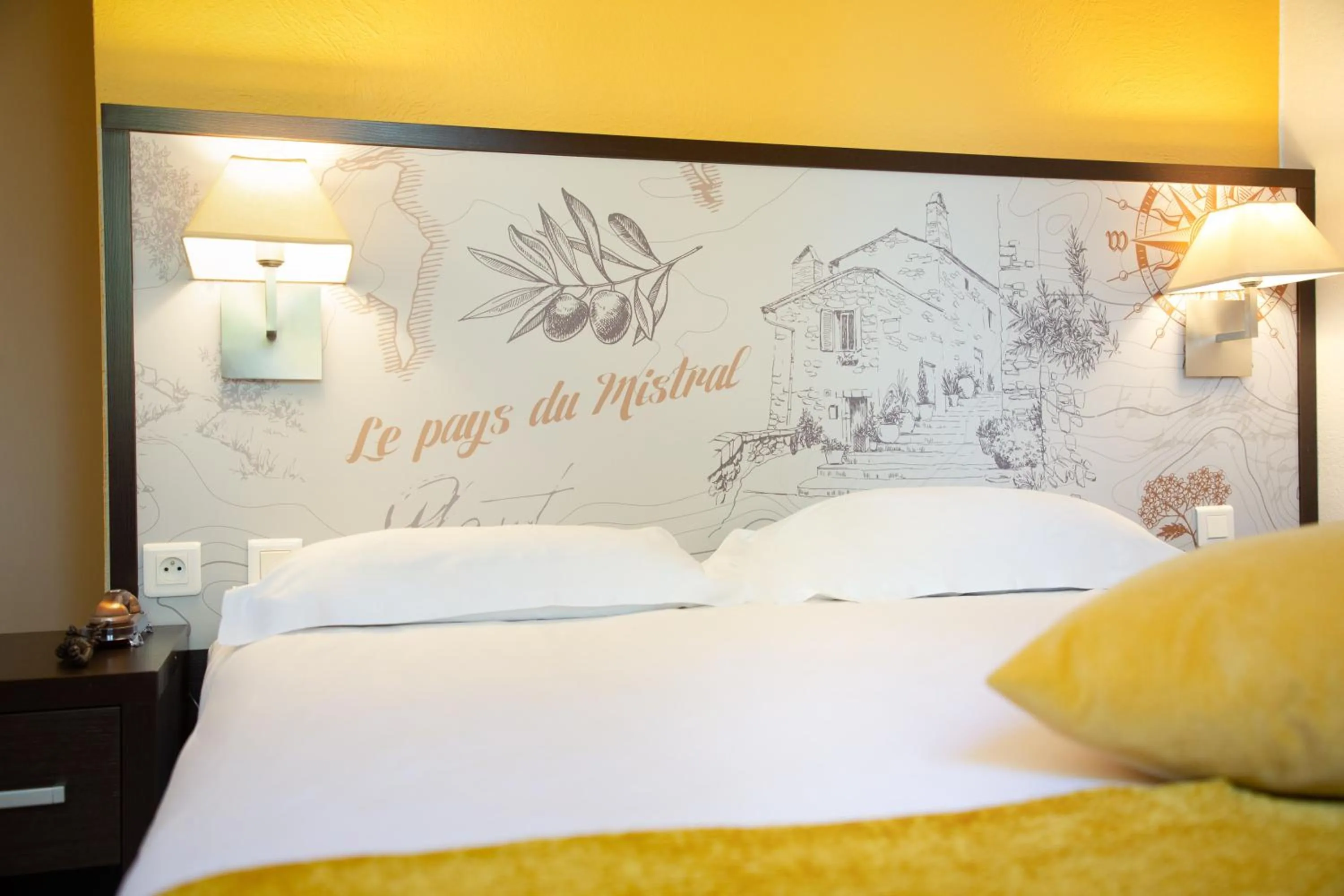 Bed in Les Pins Blancs en Provence