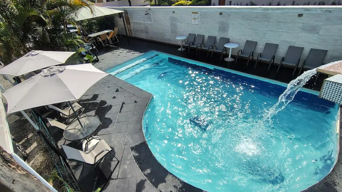 Pool view in Hotel Pousada Iracemar - Piscina Aquecida