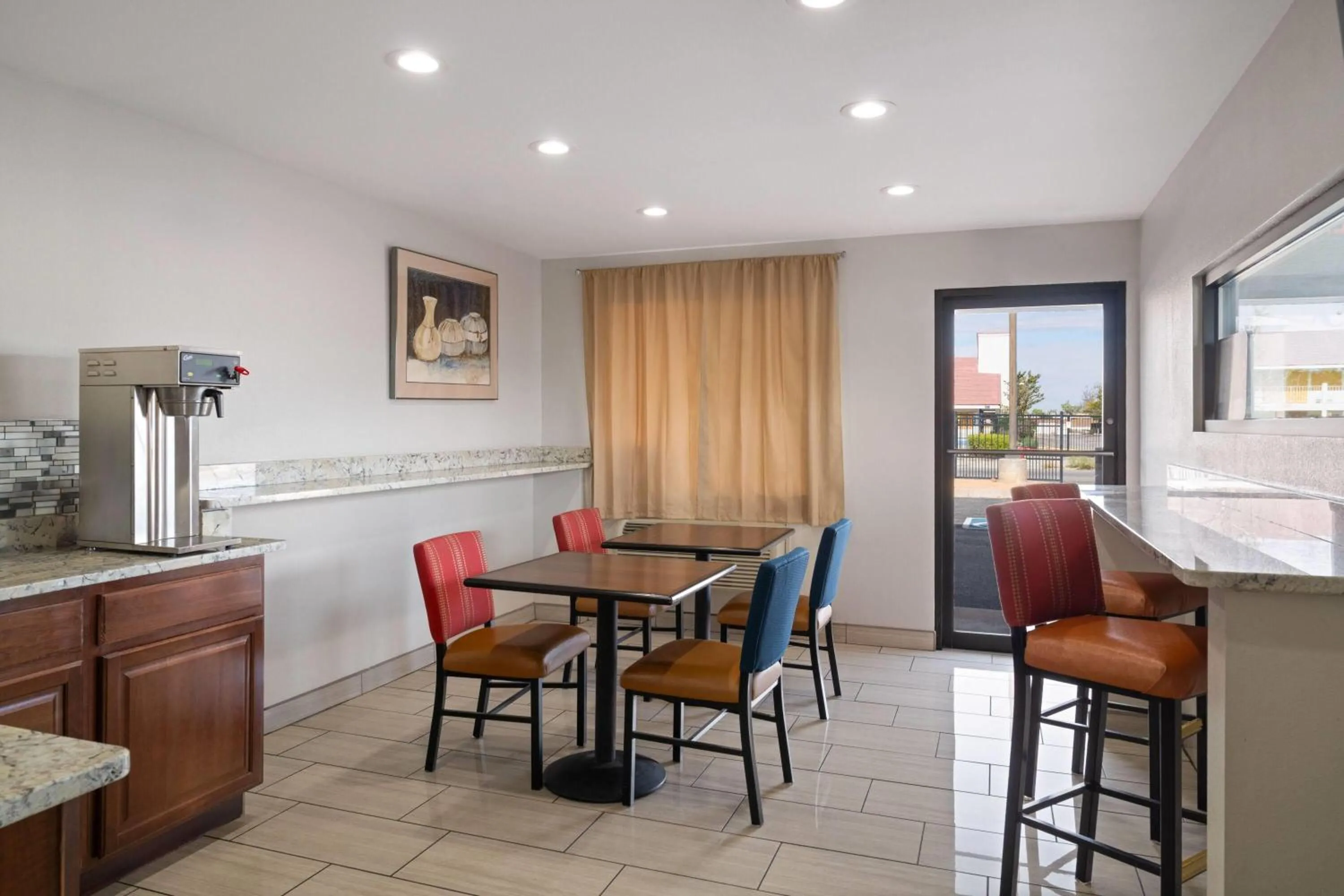 Lobby or reception in Travelodge by Wyndham Albuquerque West