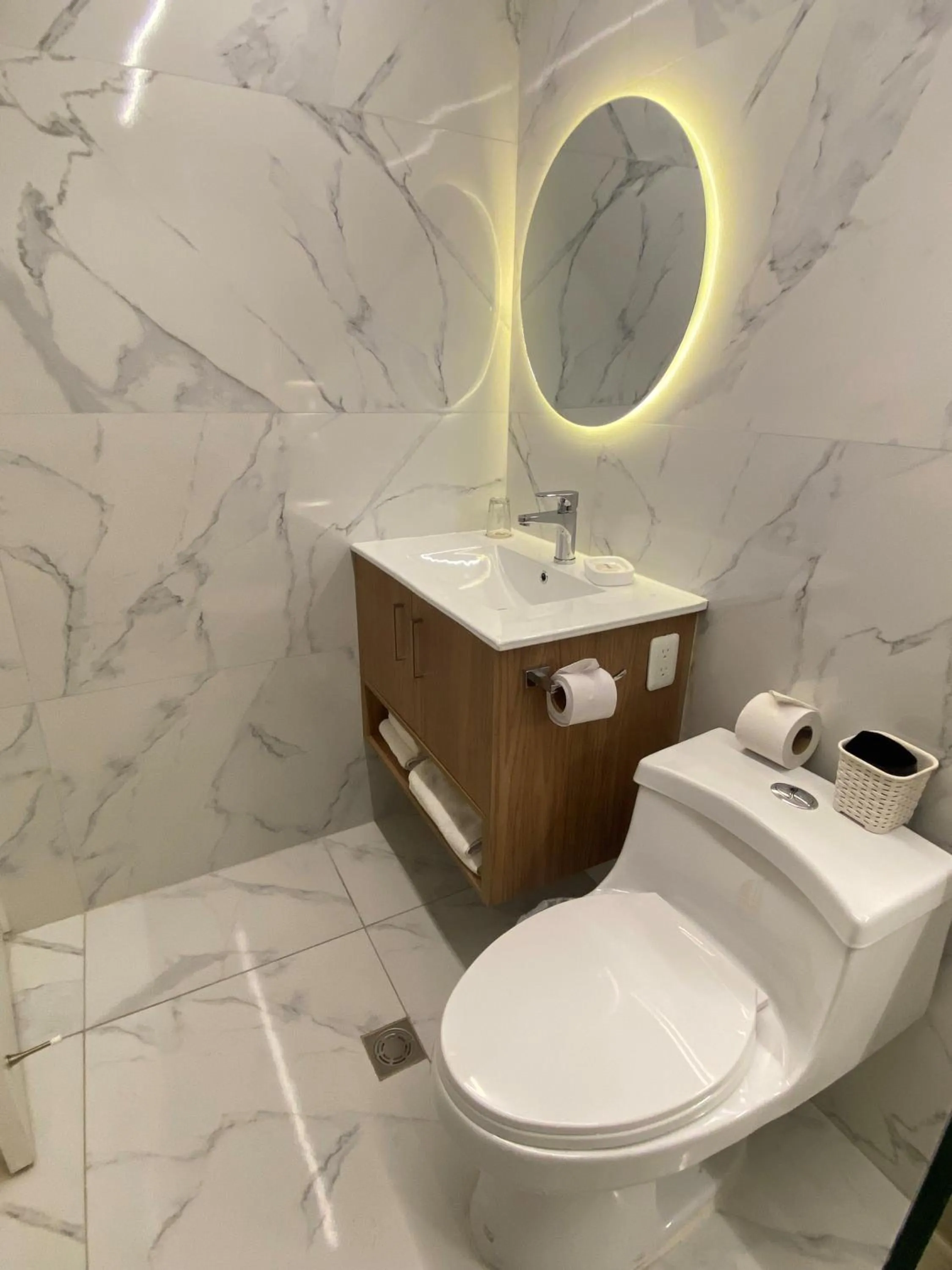 Bathroom in Suites Metropoli