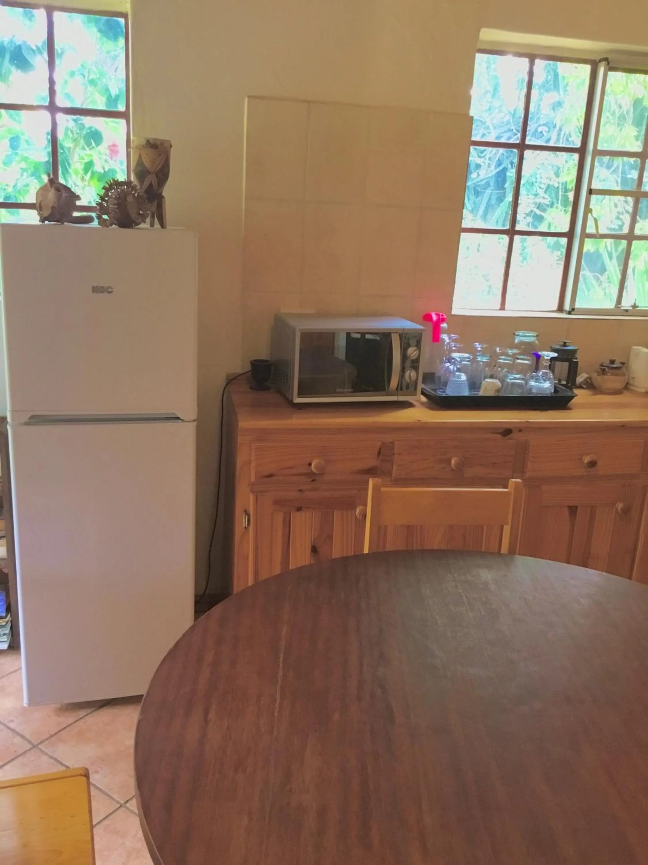 Communal kitchen in Rosedale Organic Farm Bed & Breakfast