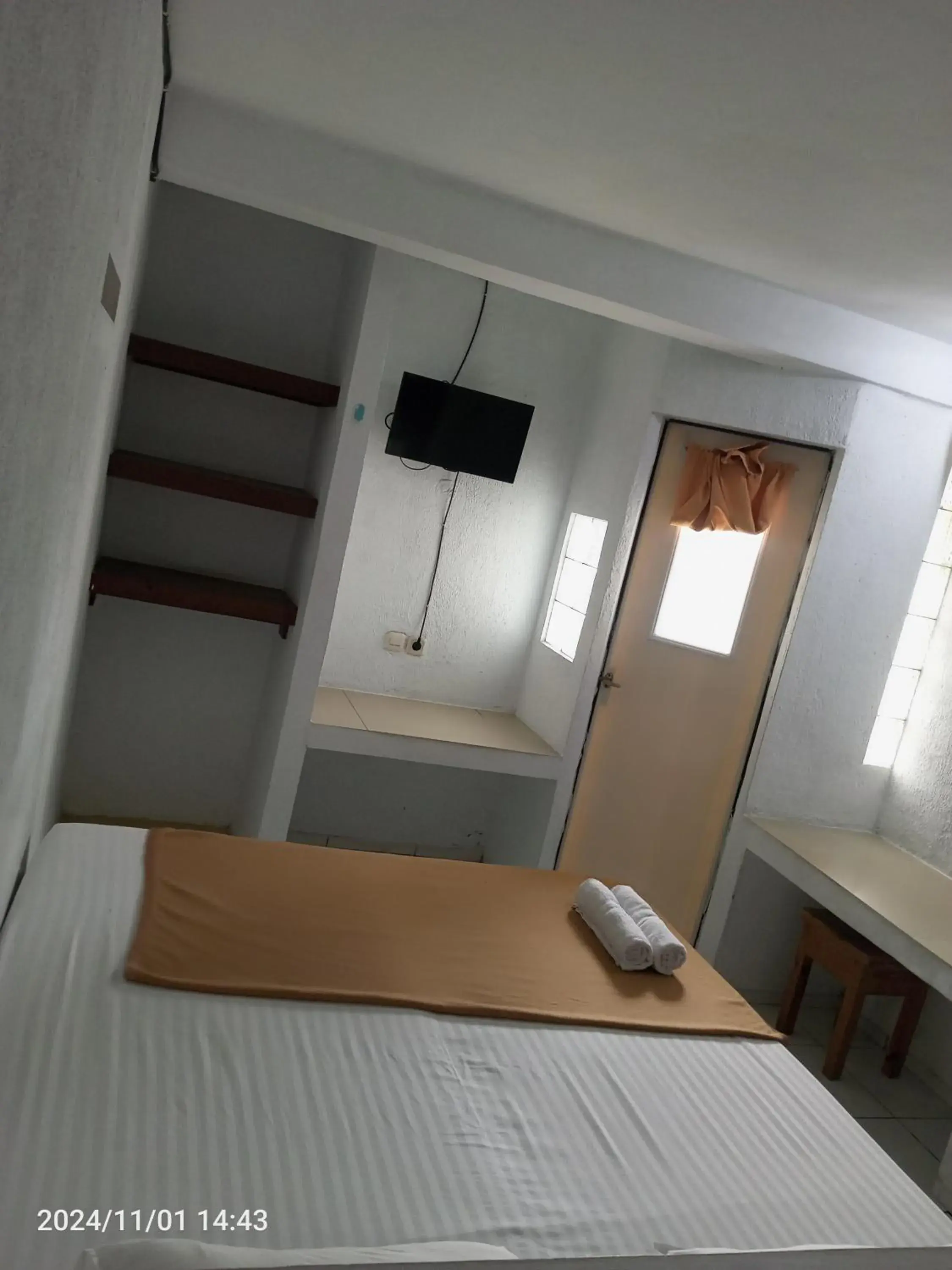 Deluxe King Room in G357 Near Margo City Deluxe King Room in G357 Near Margo City