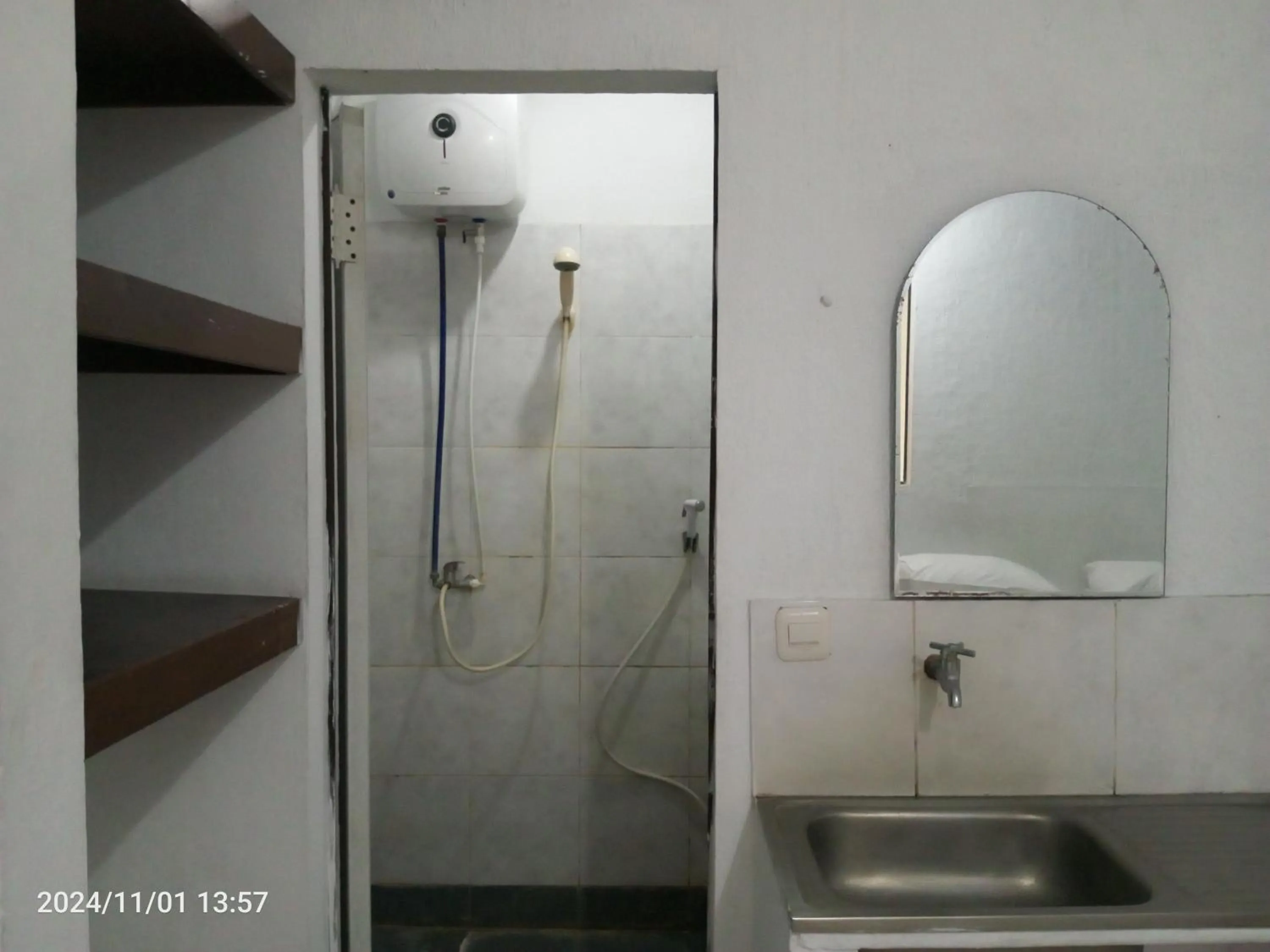 G357 Near Margo City