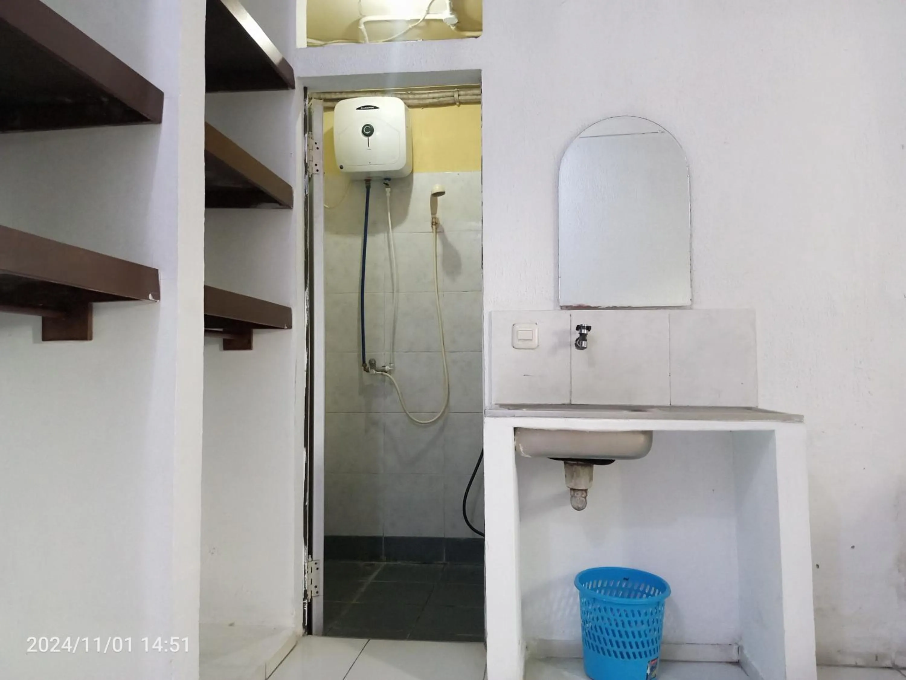 G357 Near Margo City