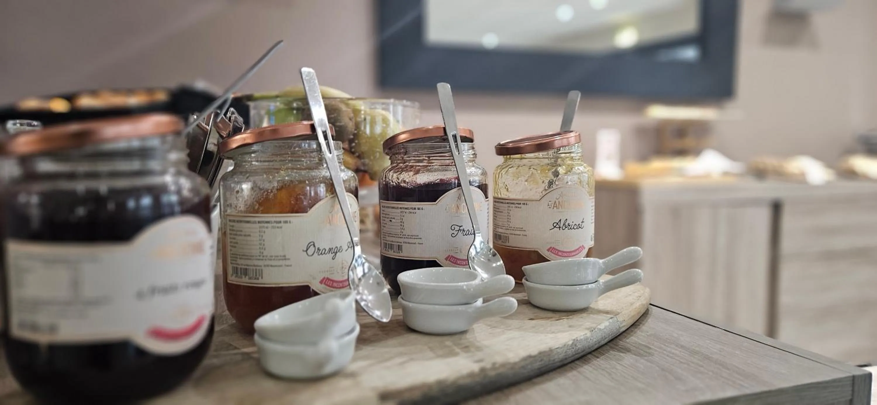 Restaurant/places to eat in Best Western Terre de Provence