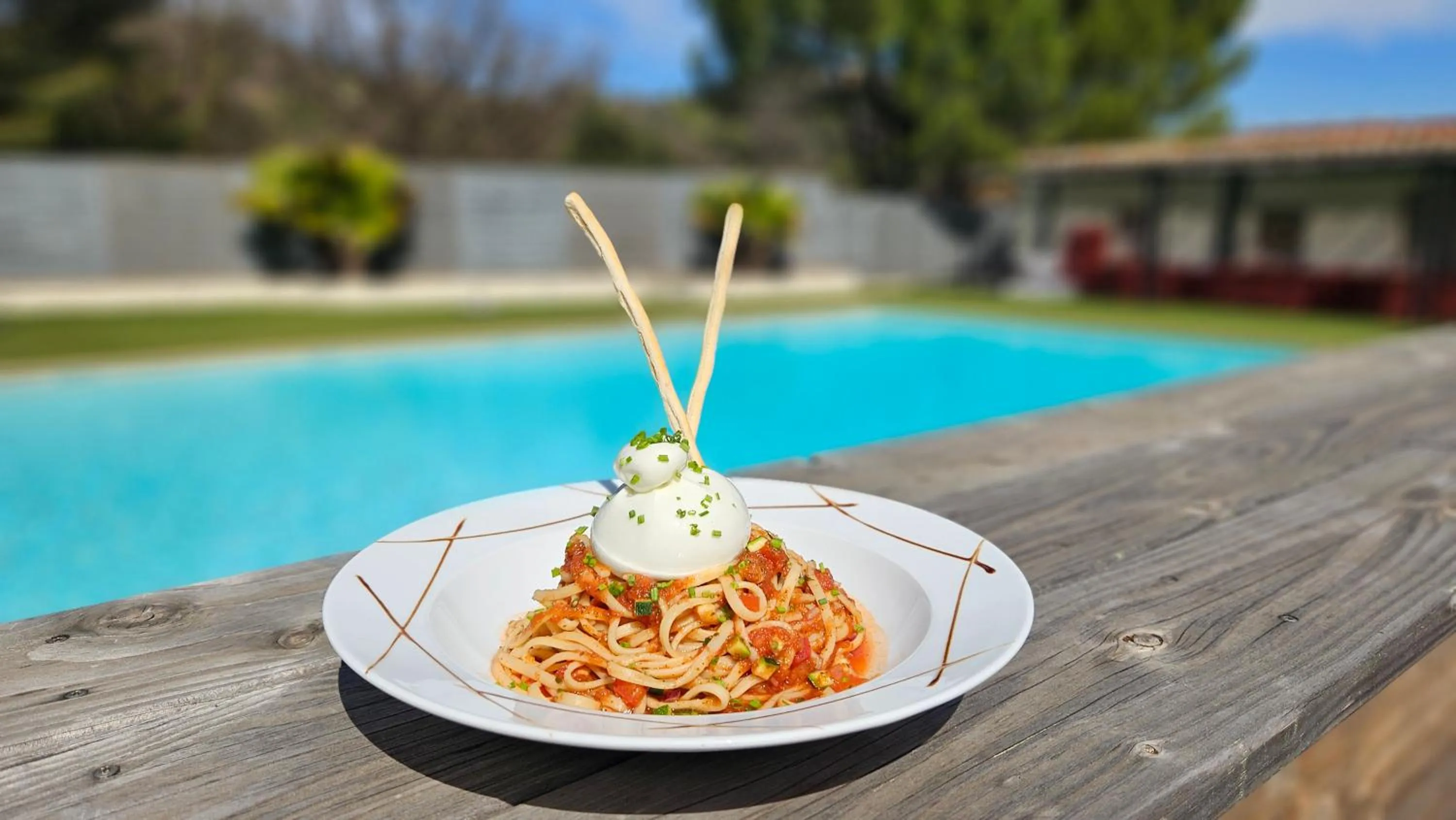 Food and drinks in Best Western Terre de Provence