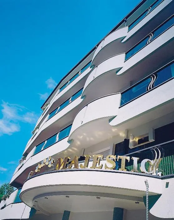 Day in Hotel Majestic