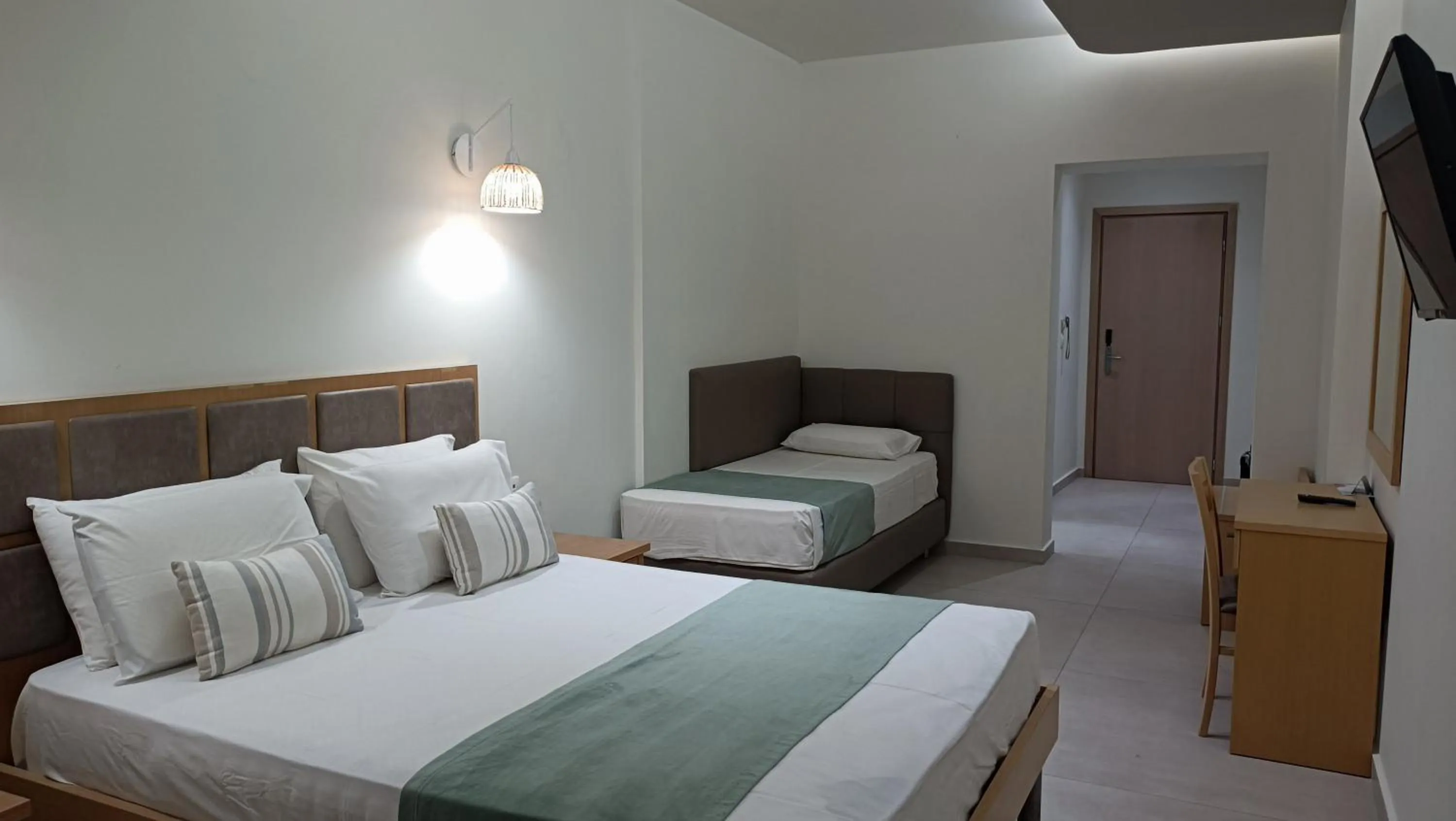 Photo of the whole room, Bed in Thassos Hotel