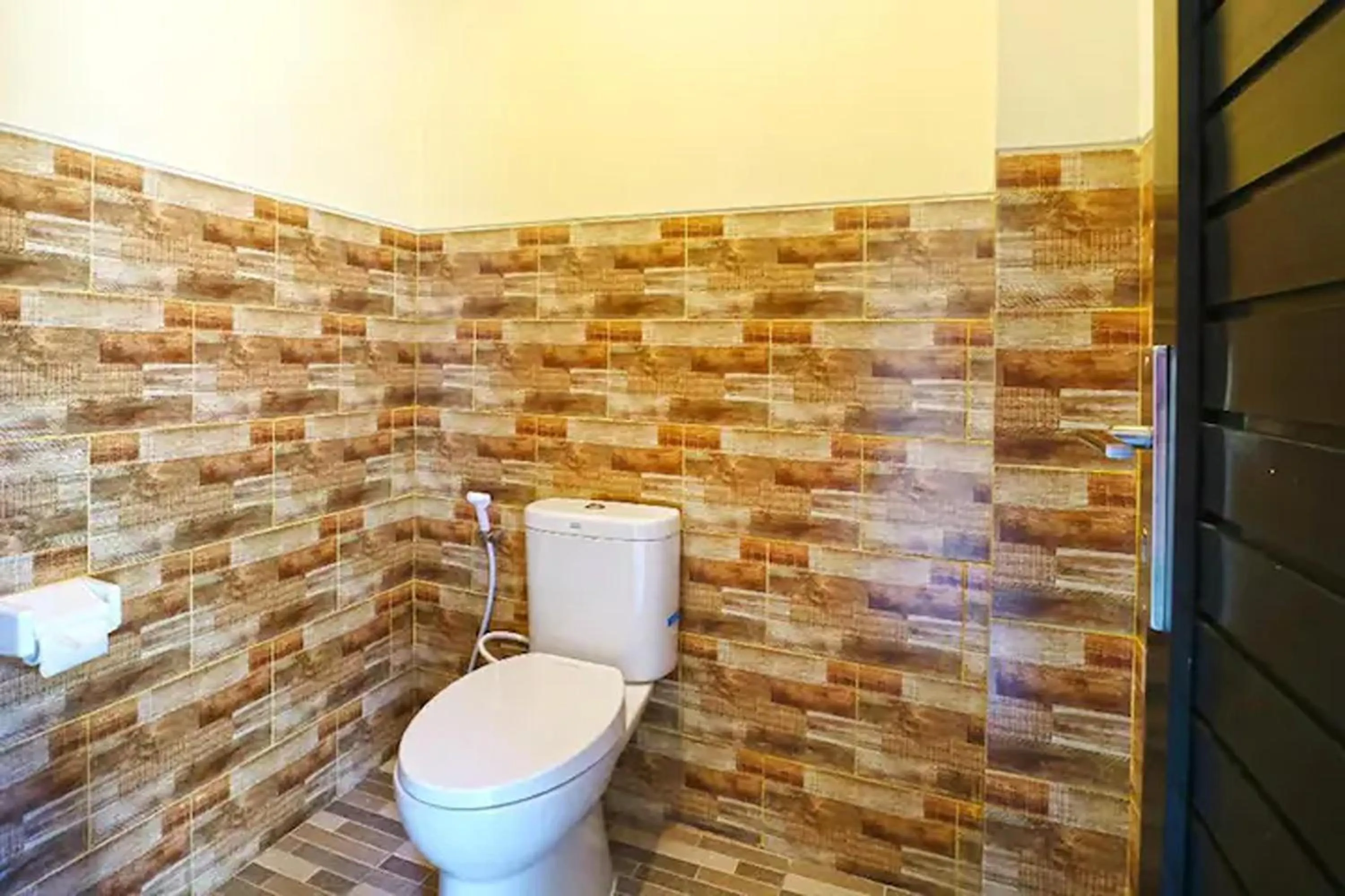 Bathroom in Taste of Bali Hostel